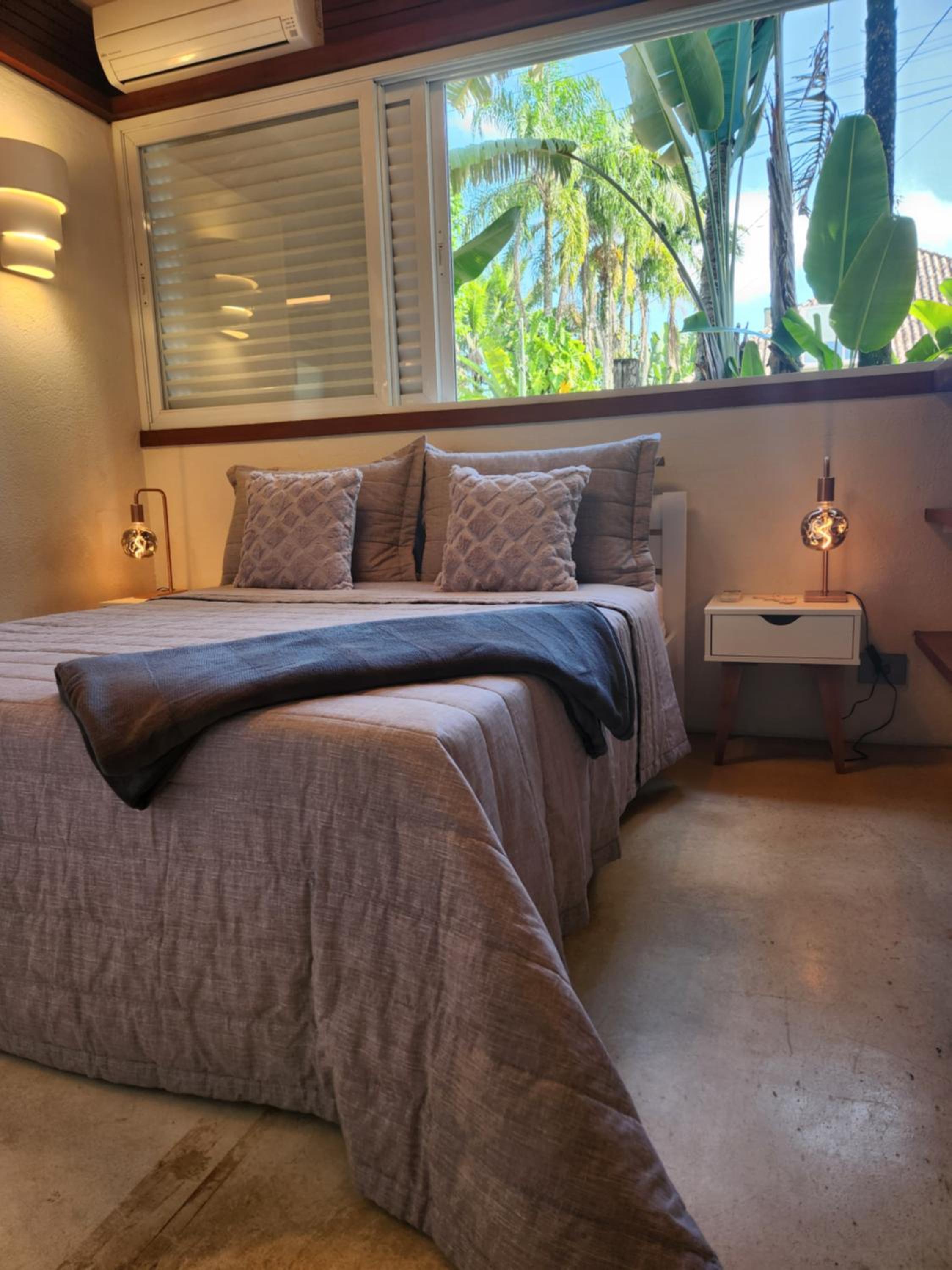 Salt 'n Paradise Luxury Surf and Beach Suites