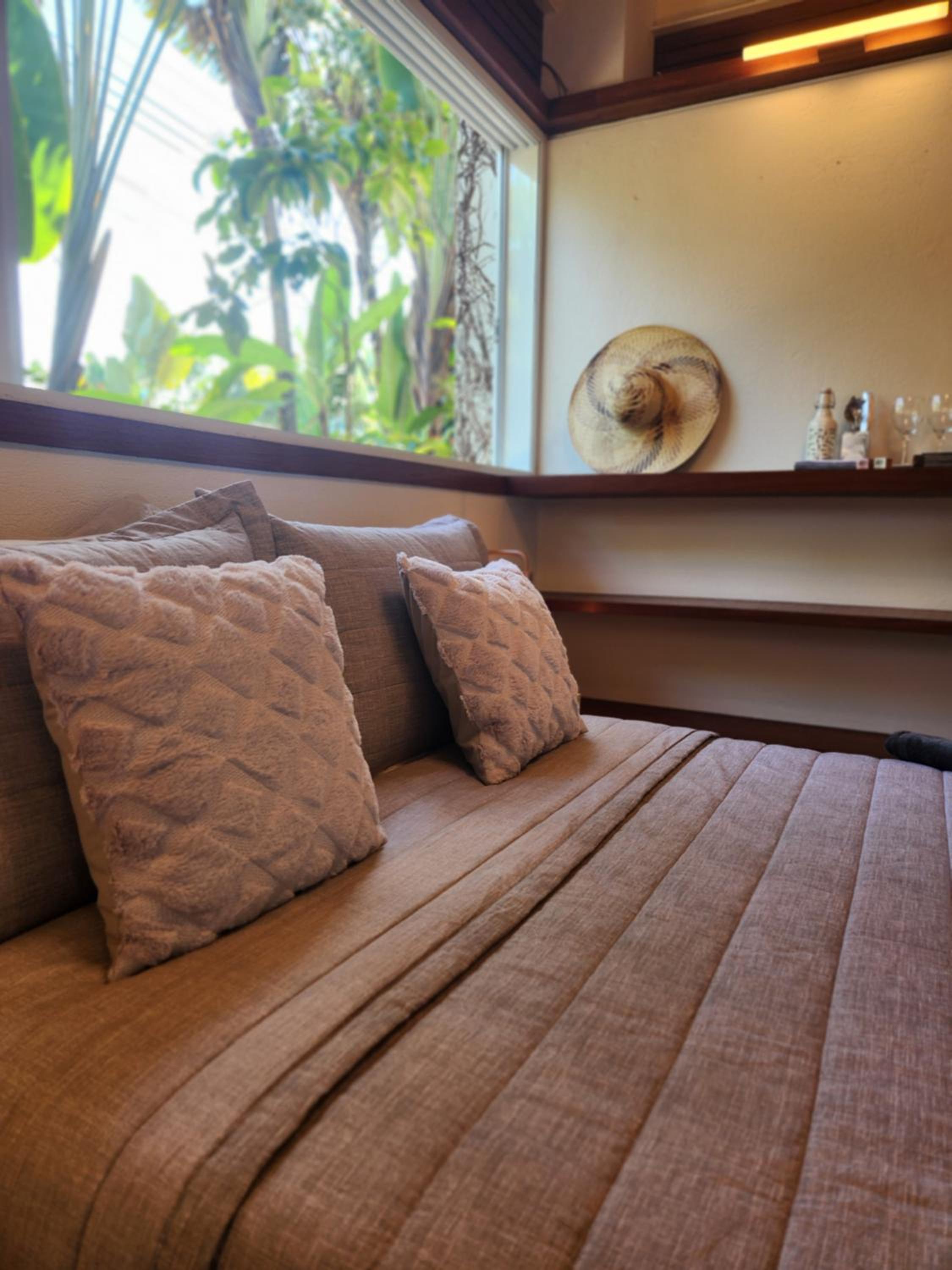 Salt 'n Paradise Luxury Surf and Beach Suites
