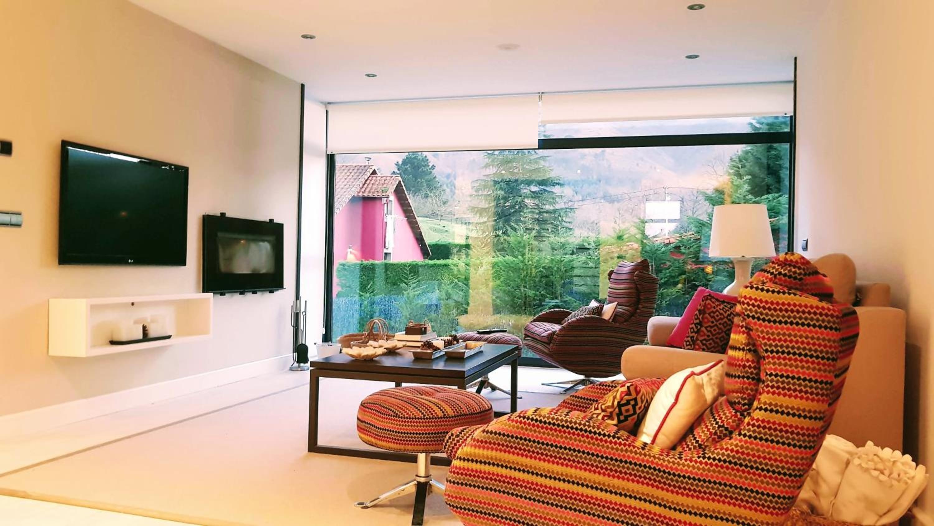 Villa Llanes Piscina Interior y Exterior – Talima