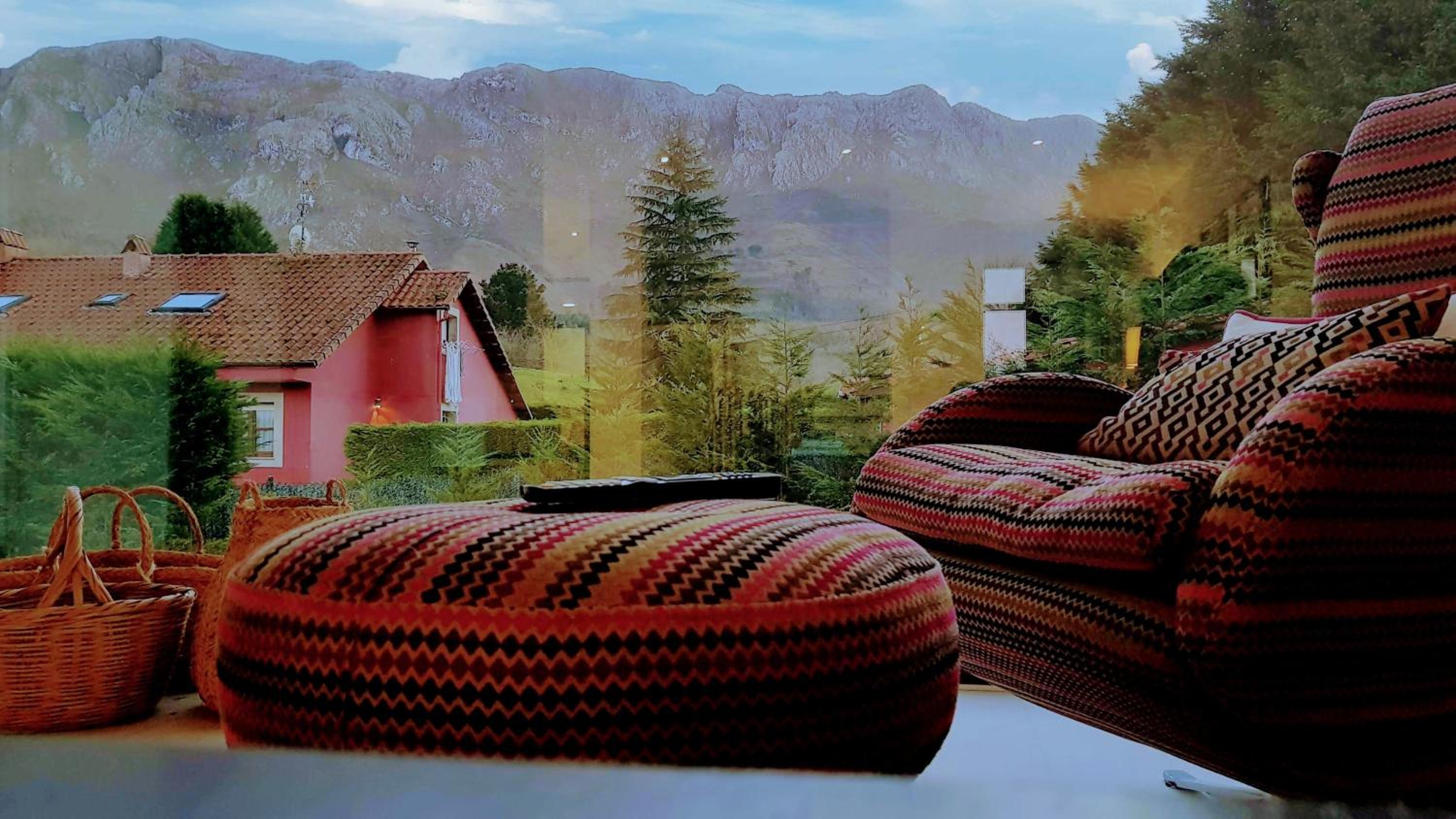 Villa Llanes Piscina Interior y Exterior – Talima