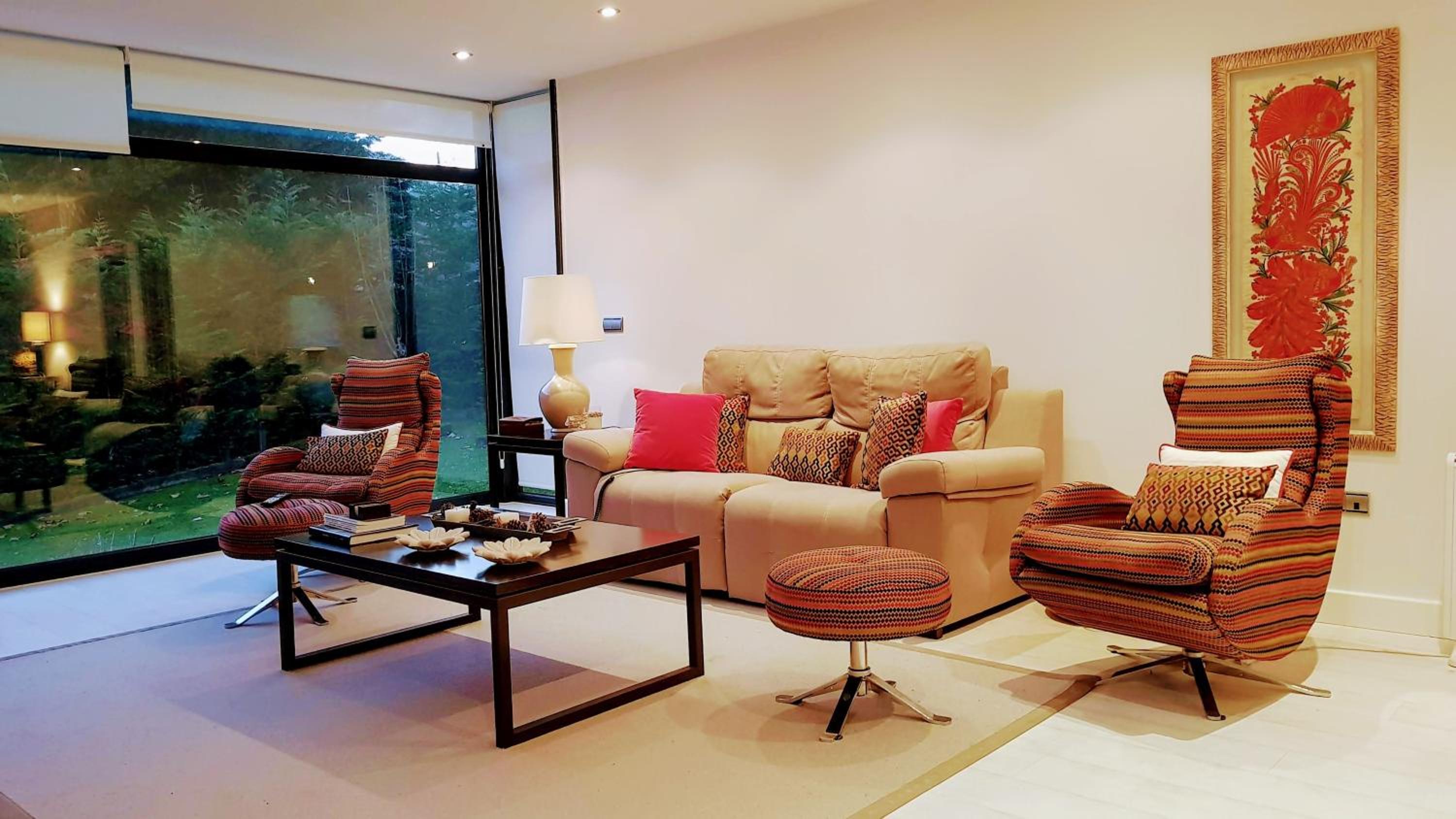 Villa Llanes Piscina Interior y Exterior – Talima