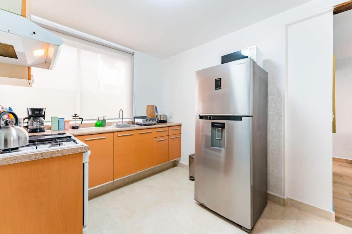 NEW Exciting Roma Condo Parque Mexico 550m Walk photo 5