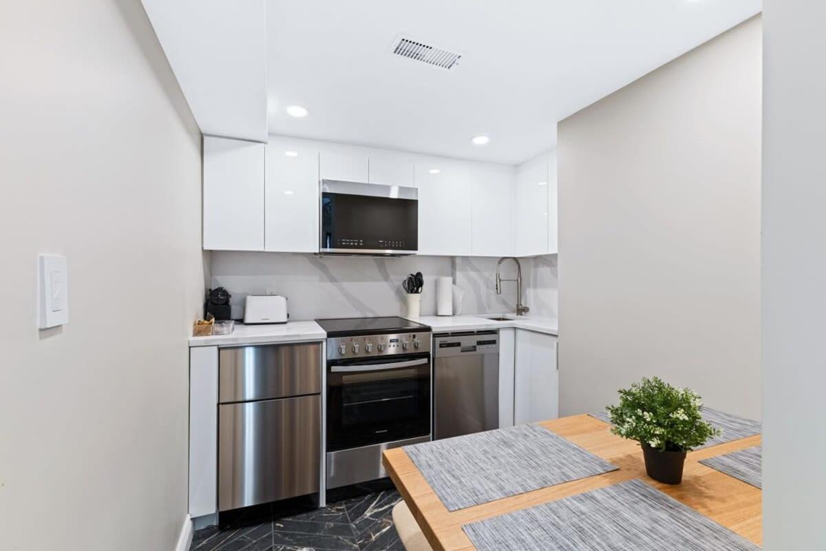 M11 Heritage Mansion 1BR unit in heart of MTL
