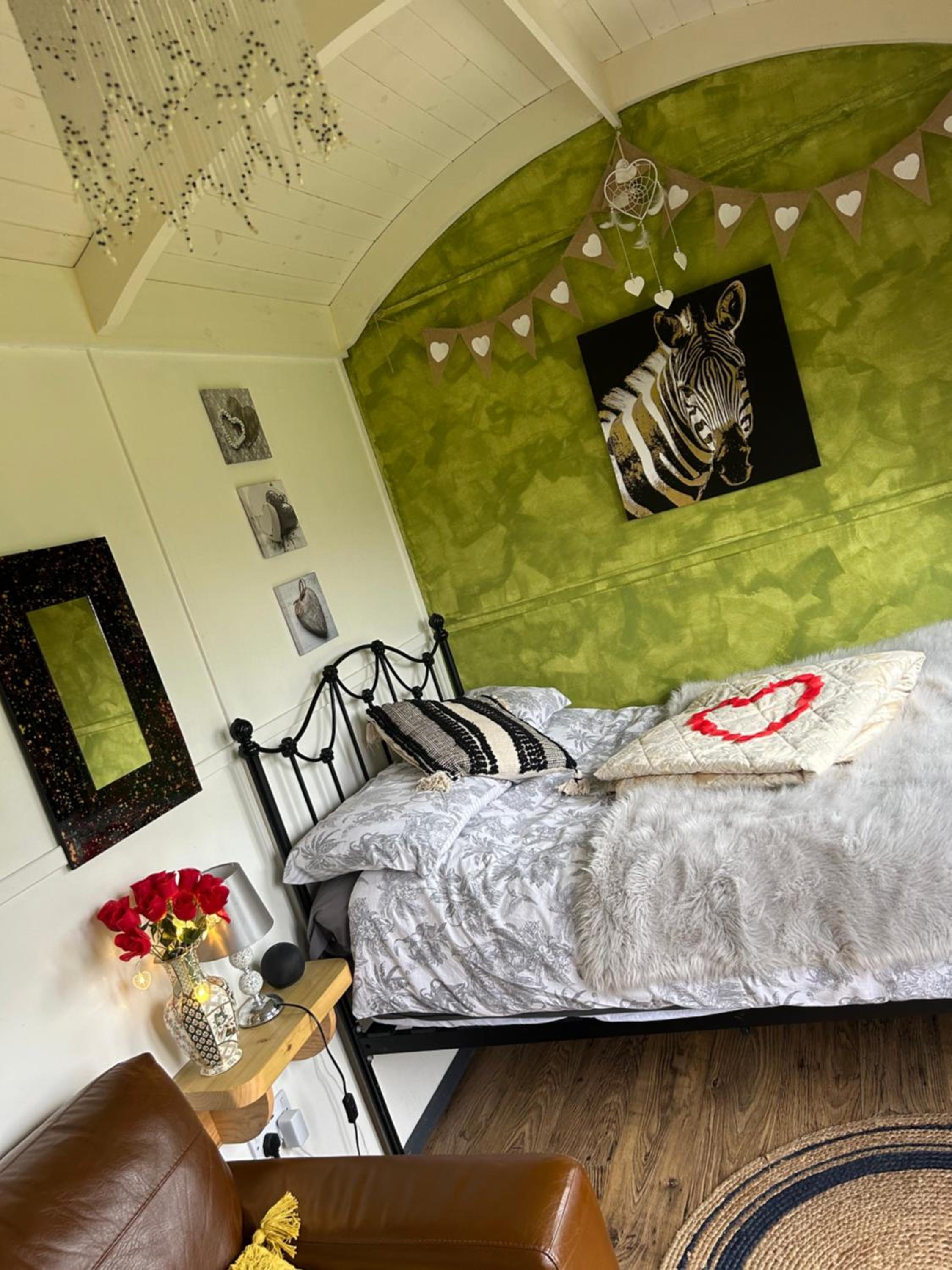 Rhodes To Serenity - Mermaid Shepherds Hut view 2