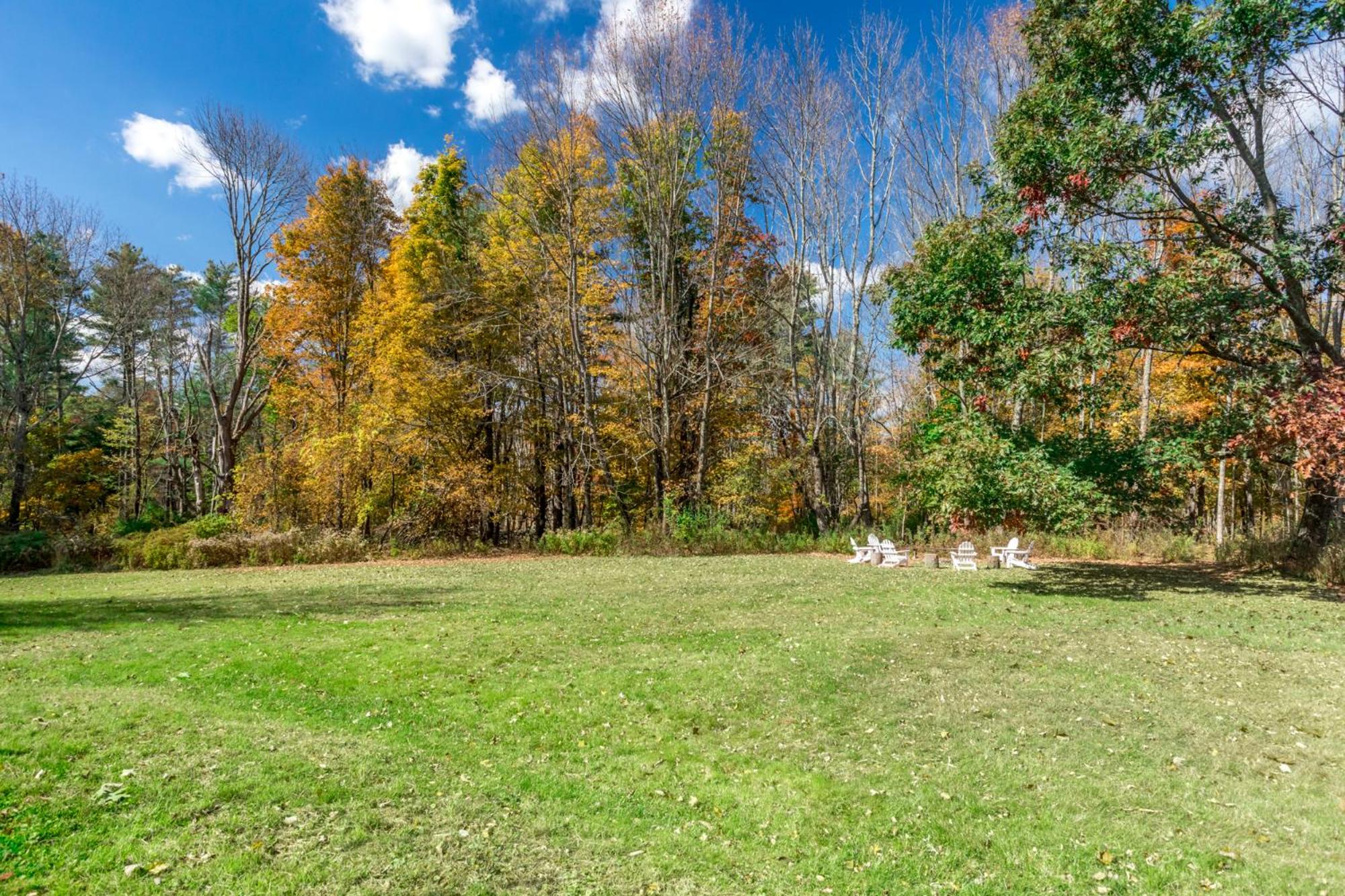 Catskills Delaware River Modern Colonial Getaway