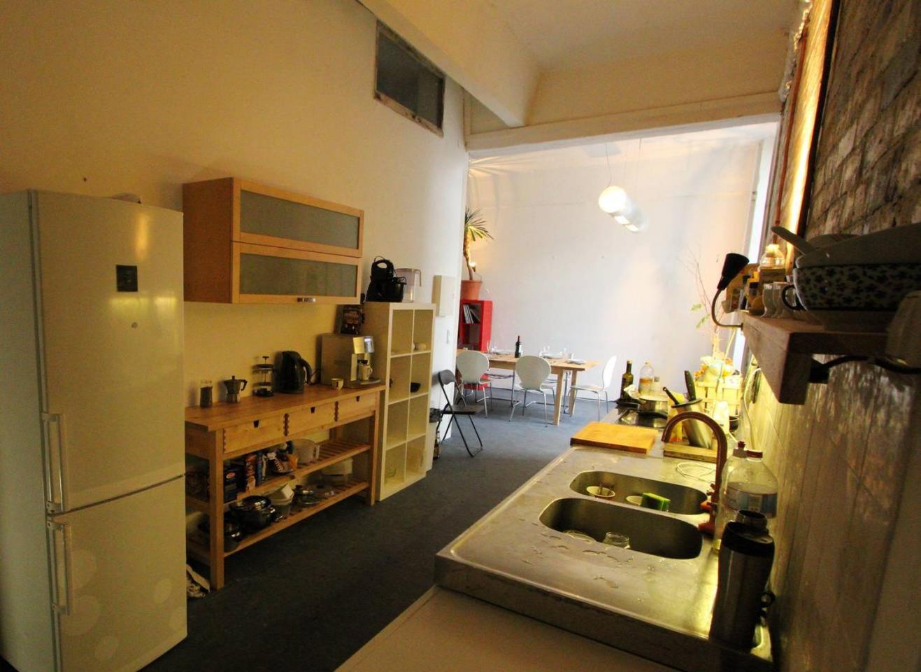 200qm Loft for Friends and Family - on the Spree! photo 3