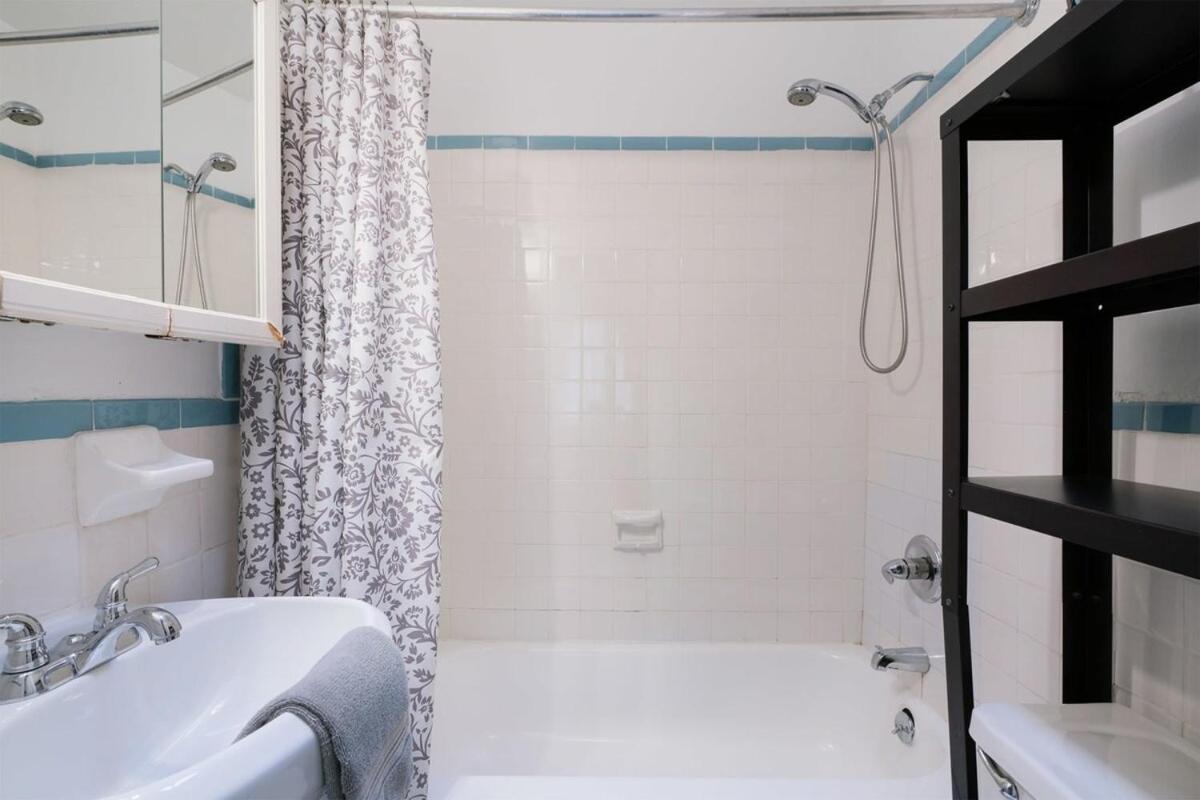 11-4F Prime west village designer 1BR