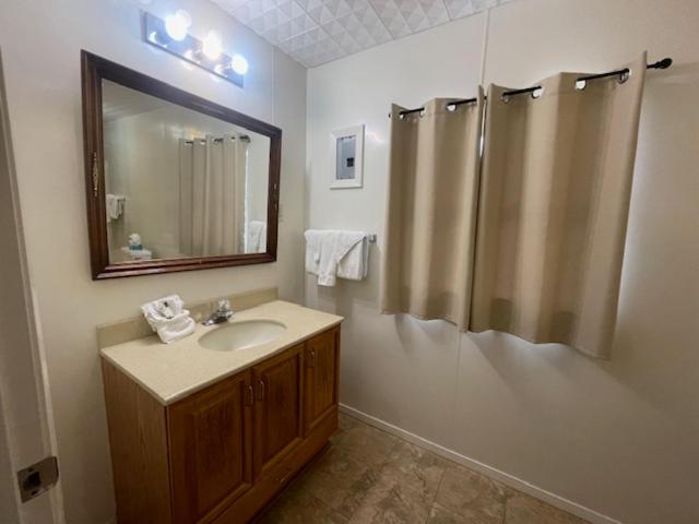 Thunderbird Lodge - Property Image 130