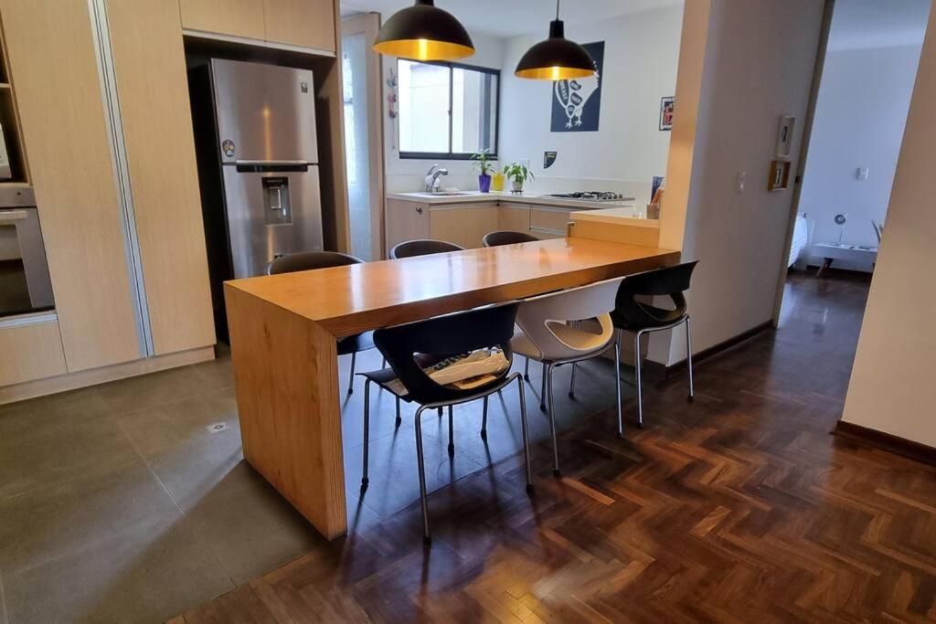 Centric El Poblado Apartment in Provenza