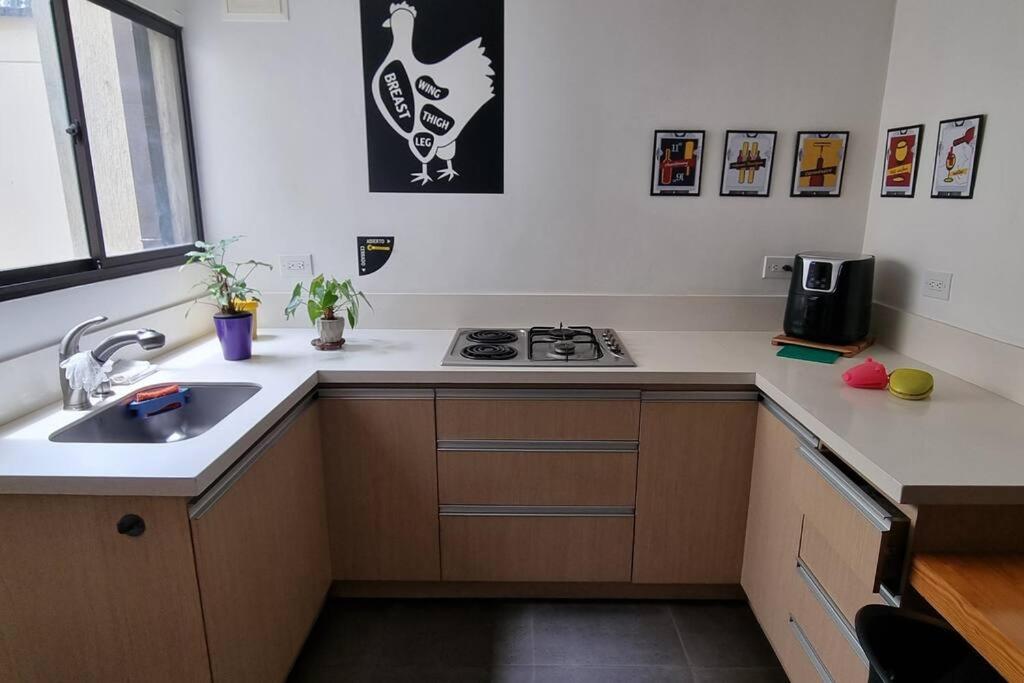 Centric El Poblado Apartment in Provenza