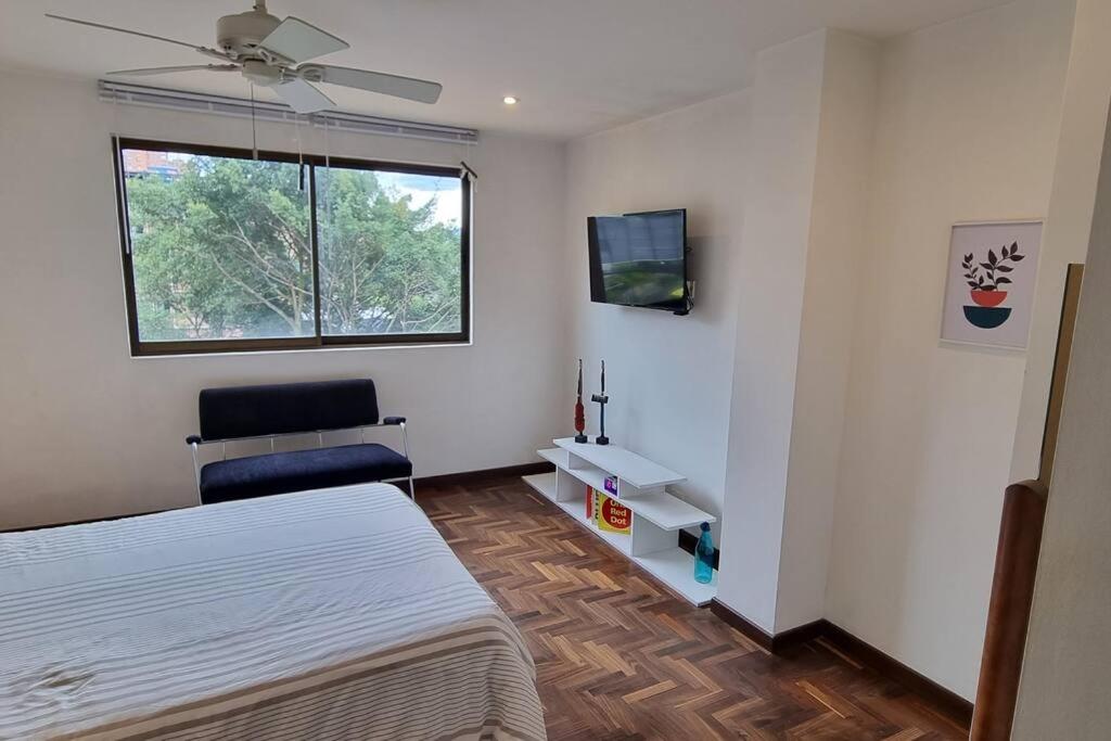 Centric El Poblado Apartment in Provenza