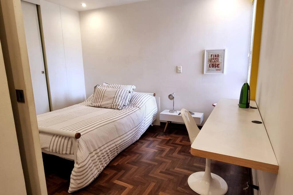 Centric El Poblado Apartment in Provenza