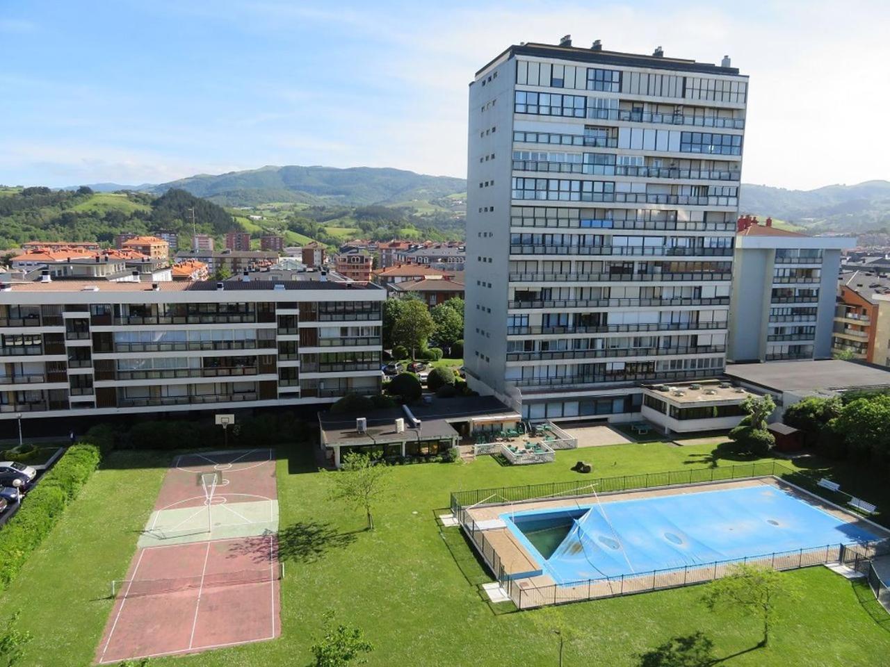 Zumalakarregi-Vista espectacular,piscina,tenis,playa by Egona view 2