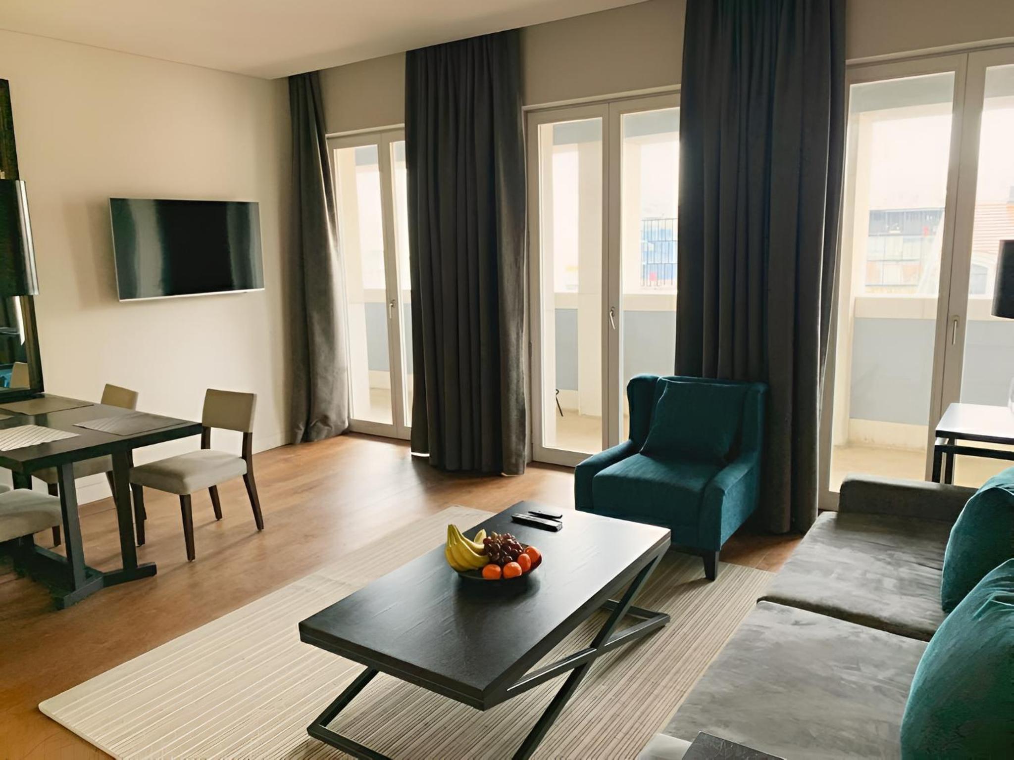 Lisbon Finestay 8 Building apt with balcony and city view view 4
