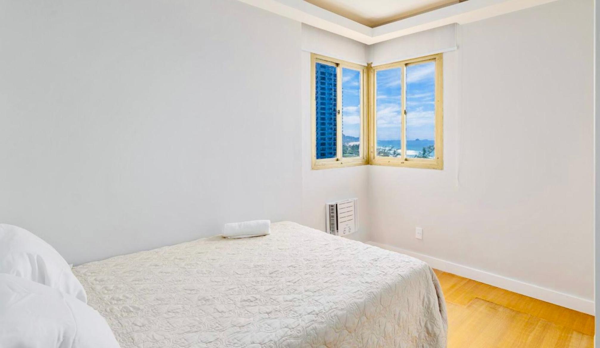 Maravilhoso apartamento na orla da Barra da Tijuca