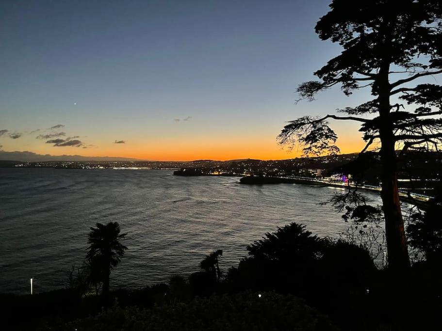 180° Water View Apartment - Simply Amazing view 5