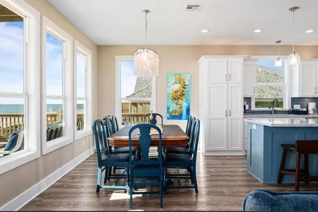 Beachfront - Hot Tub - Putt Putt - Fire Pit - Pet Friendly view 3