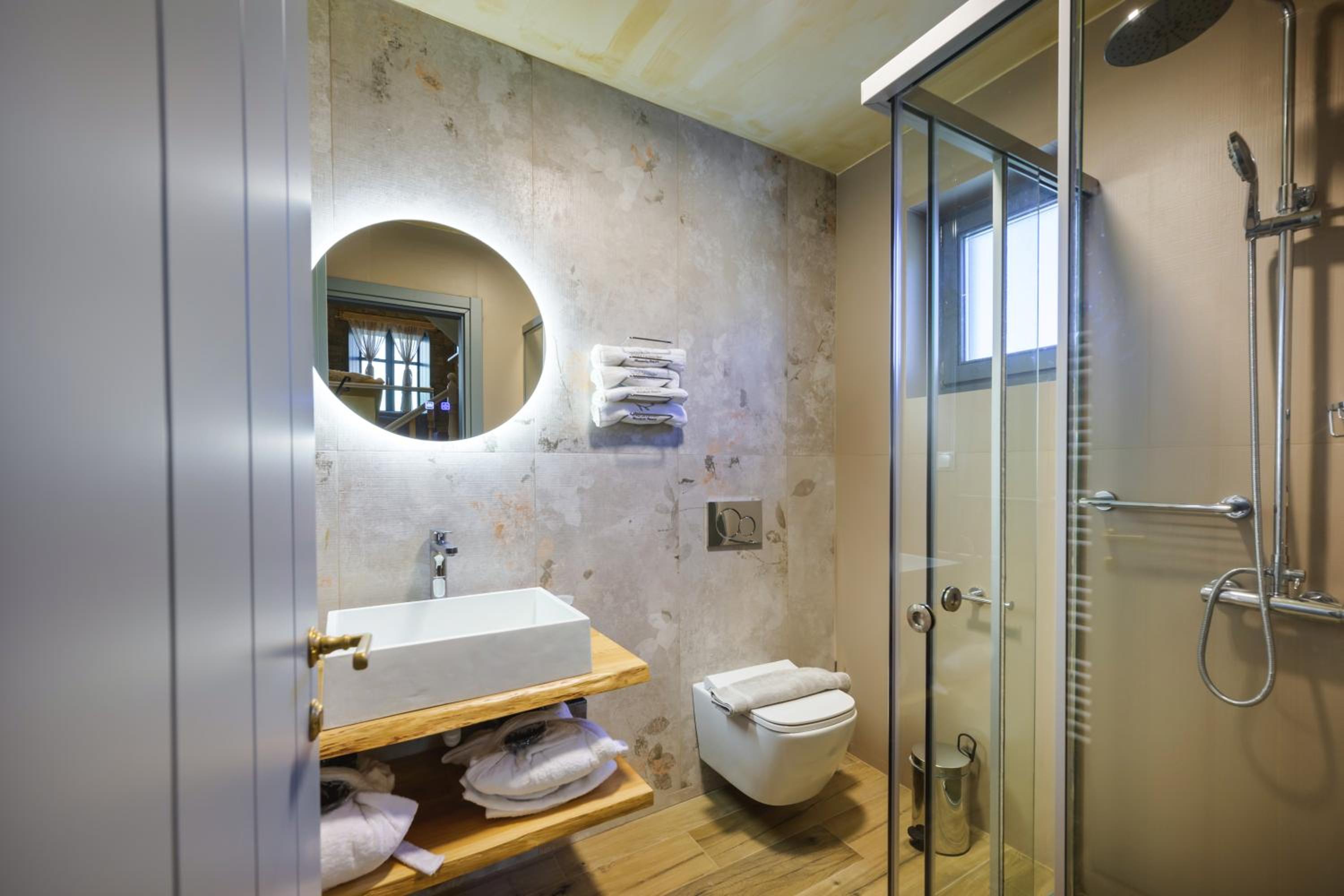 Wild Lavender Mountain Resort