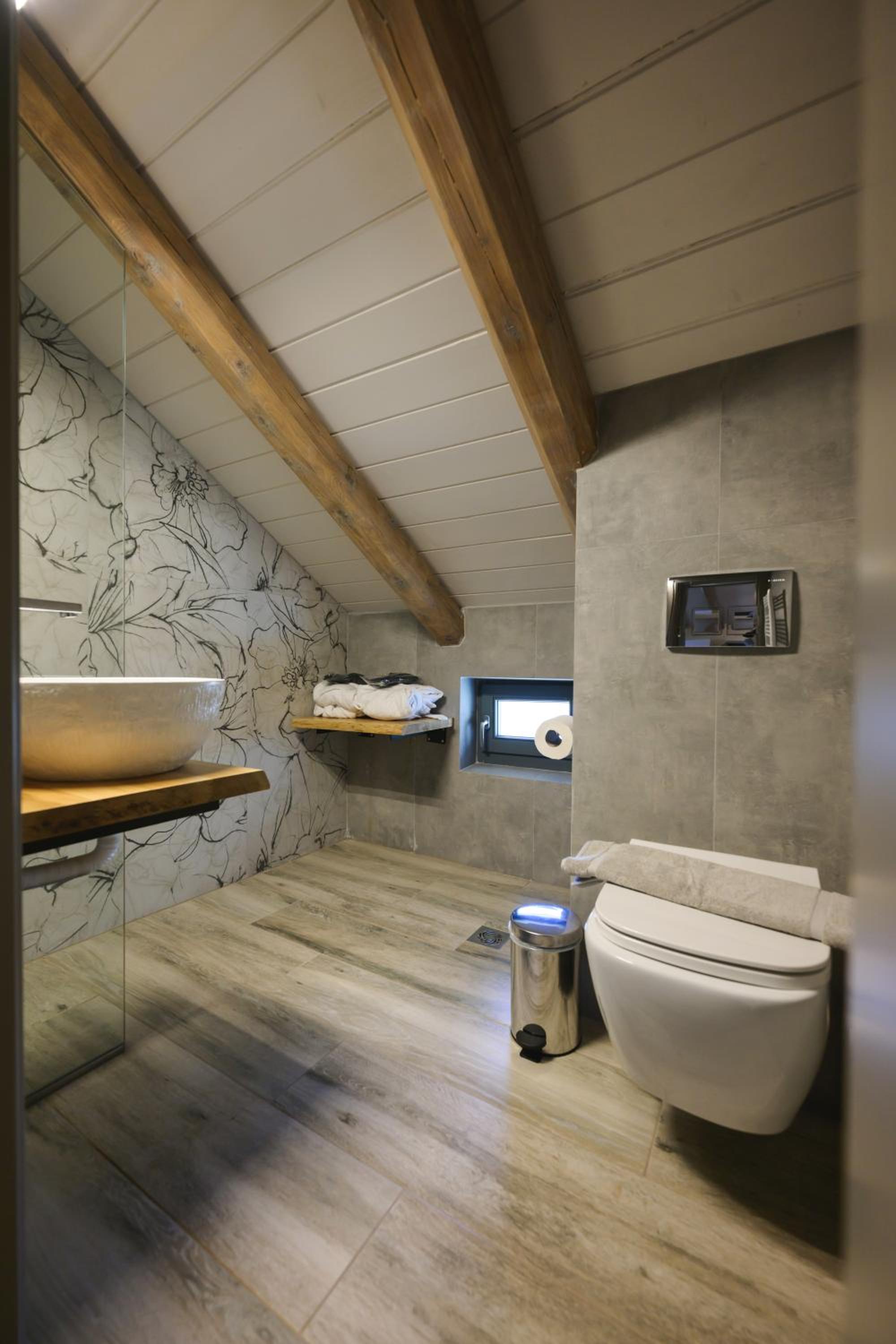 Wild Lavender Mountain Resort