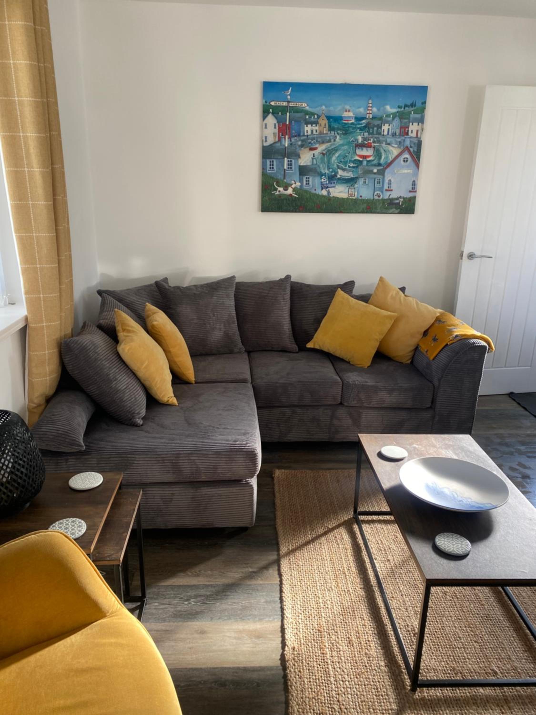 44 Gower holiday village Ty Gŵyr Cosy 2 bedroom Chalet with a seasonal indoor pool view 5