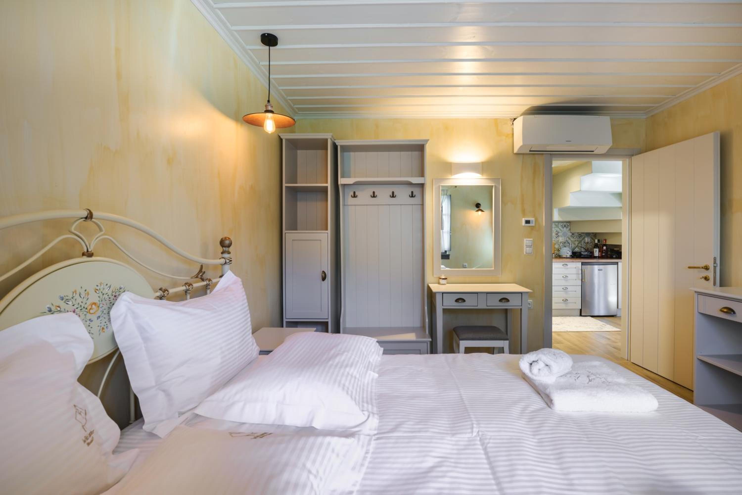 Wild Lavender Mountain Resort
