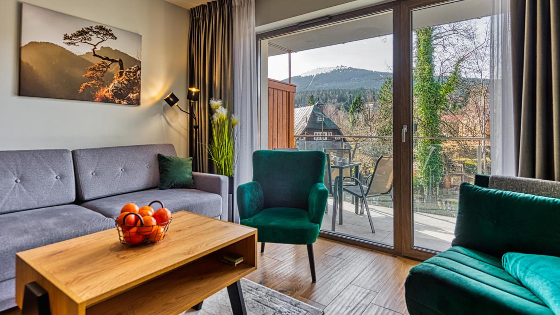 Apartamenty z basenem i saunami STONE HILL RESORT II VIP Centrum by Royal Aparts