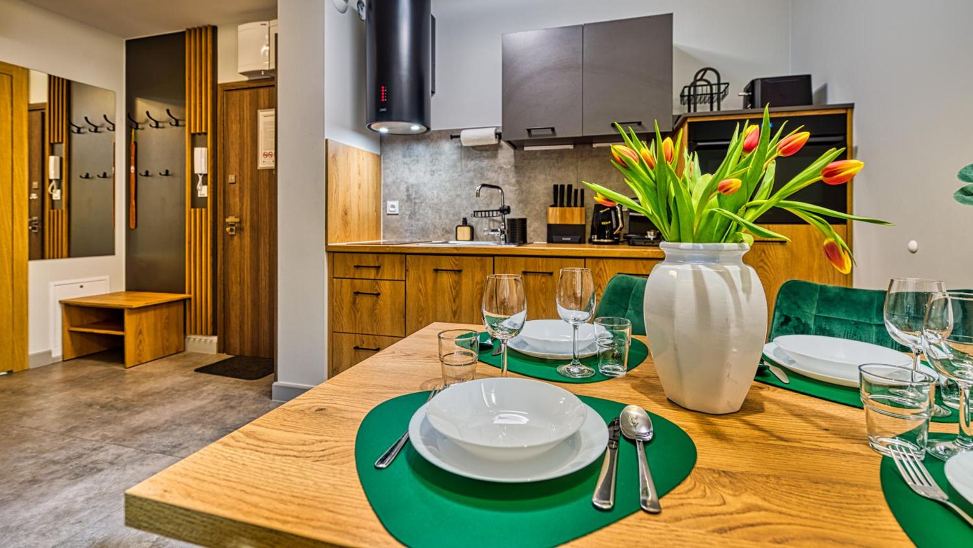 Apartamenty z basenem i saunami STONE HILL RESORT II VIP Centrum by Royal Aparts