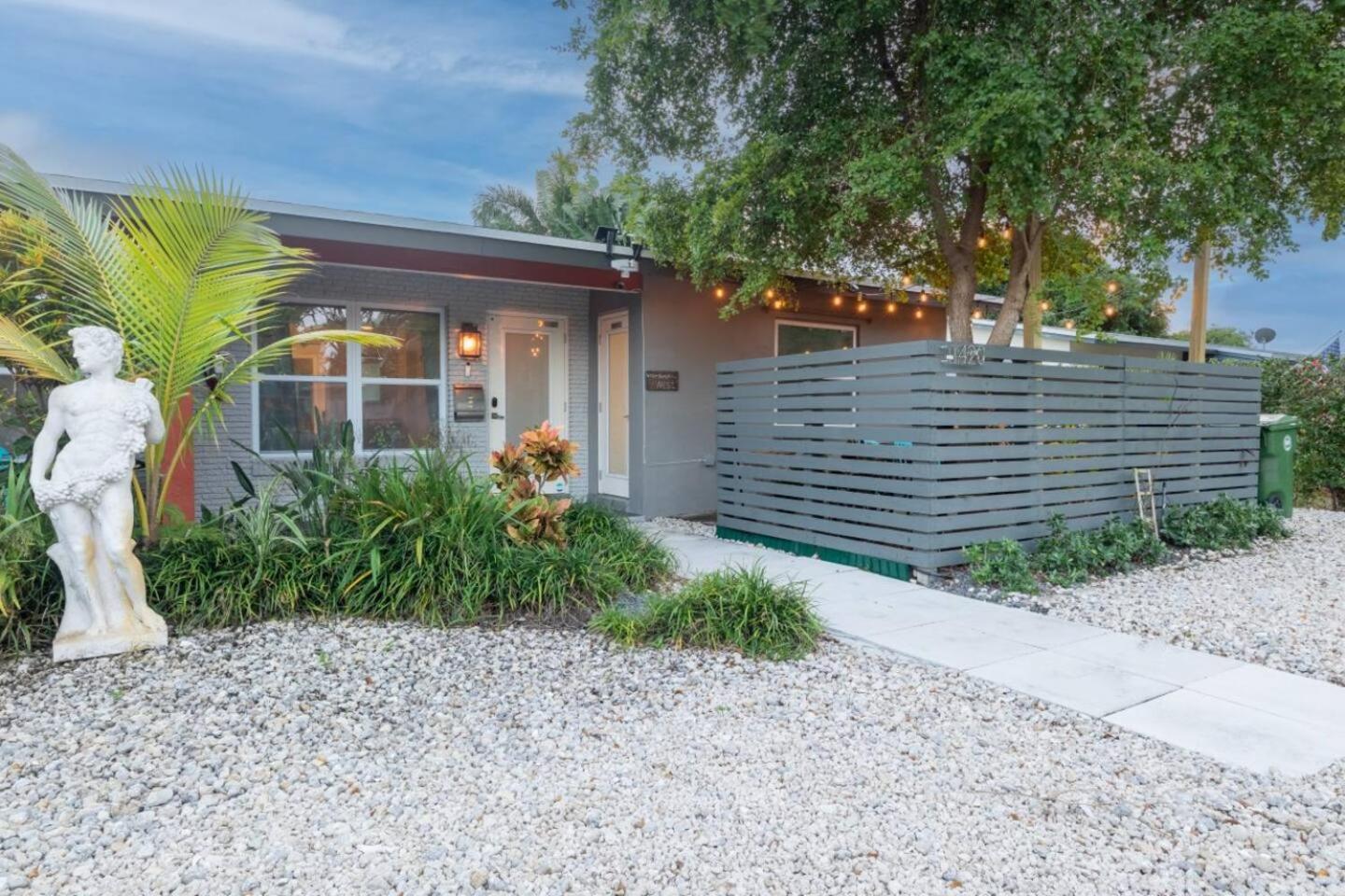 Wilton Manors Cottage West 2 Bed 2 Bath With Pool