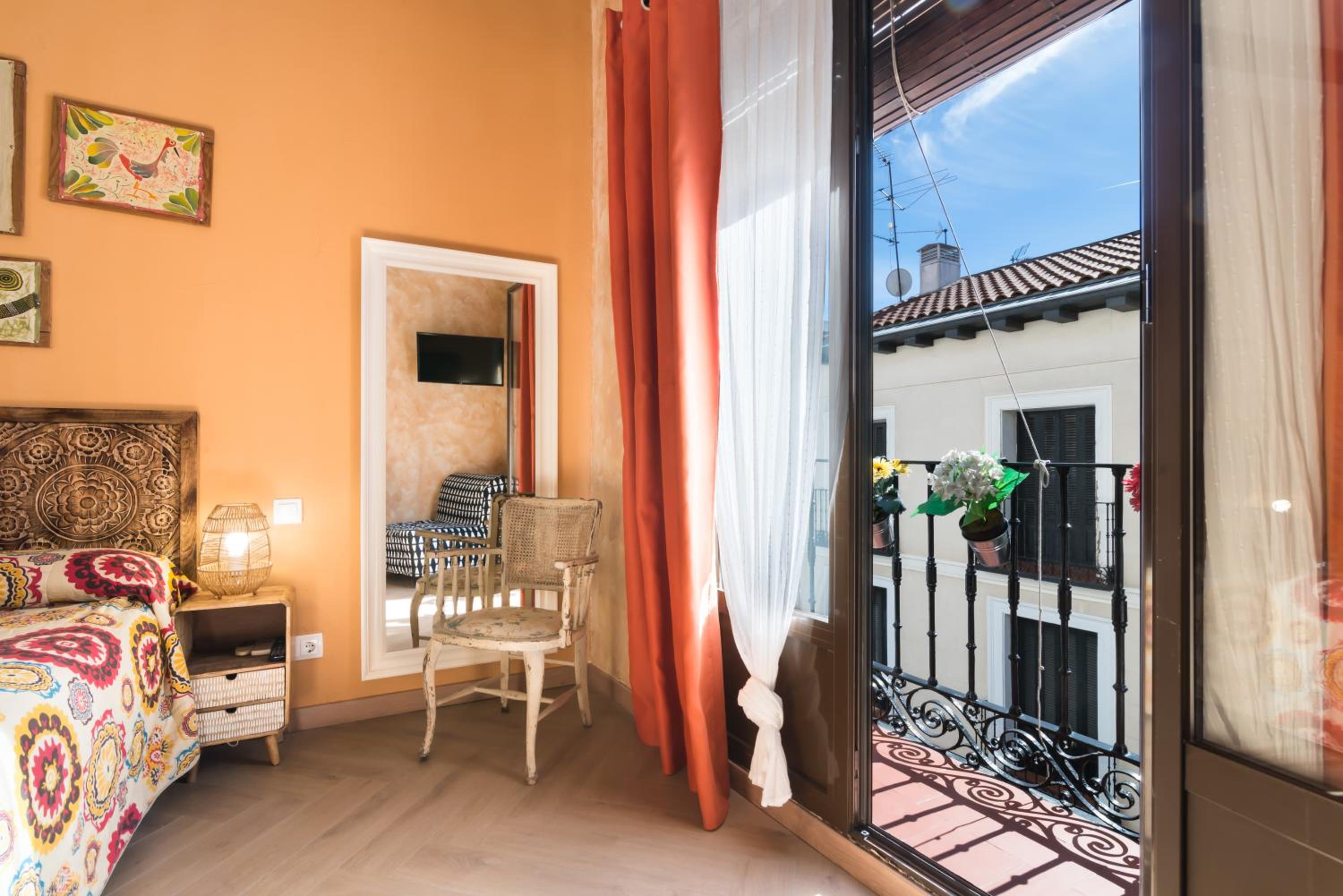 Hostal Artistic B&B