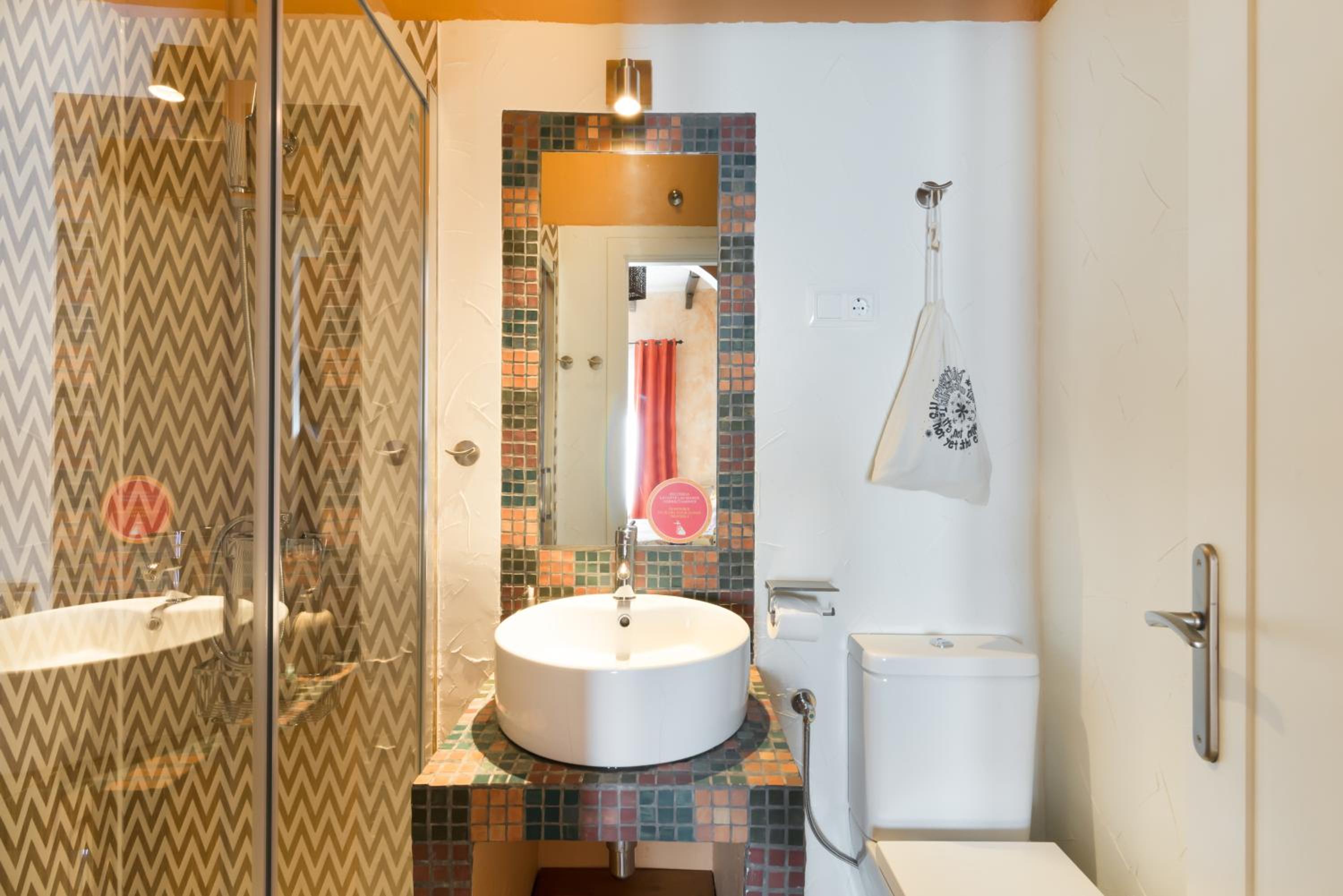 Hostal Artistic B&B