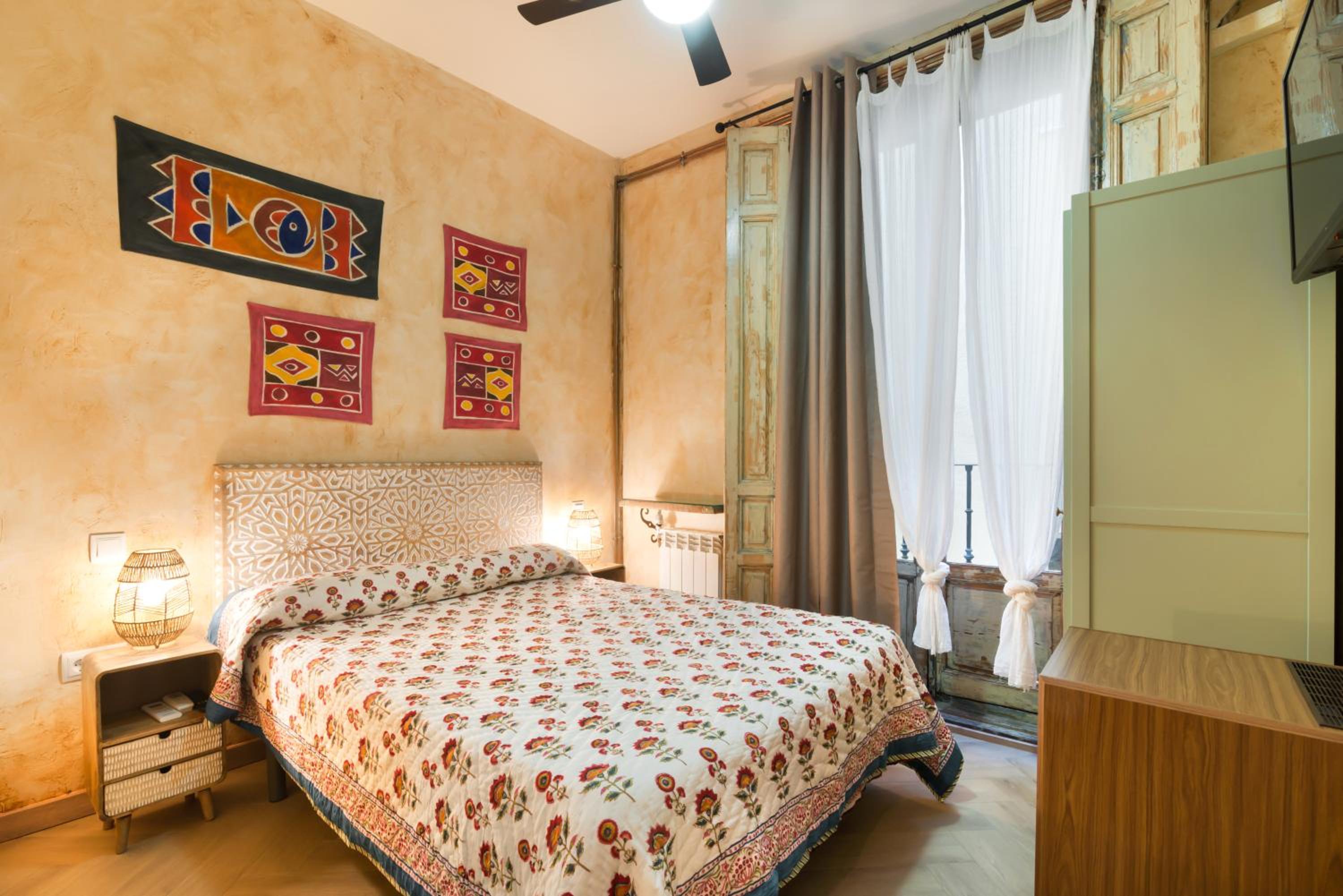 Hostal Artistic B&B