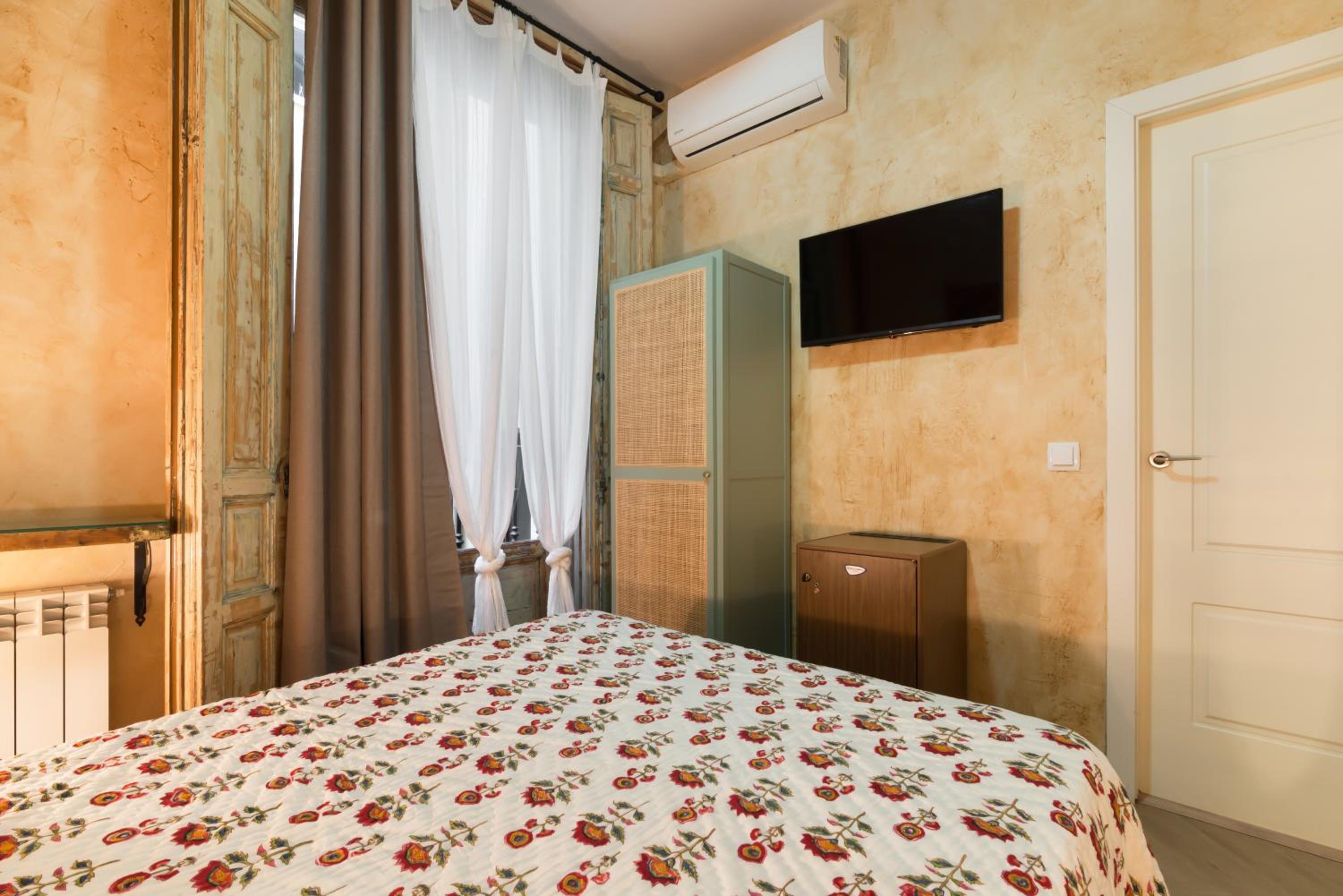 Hostal Artistic B&B