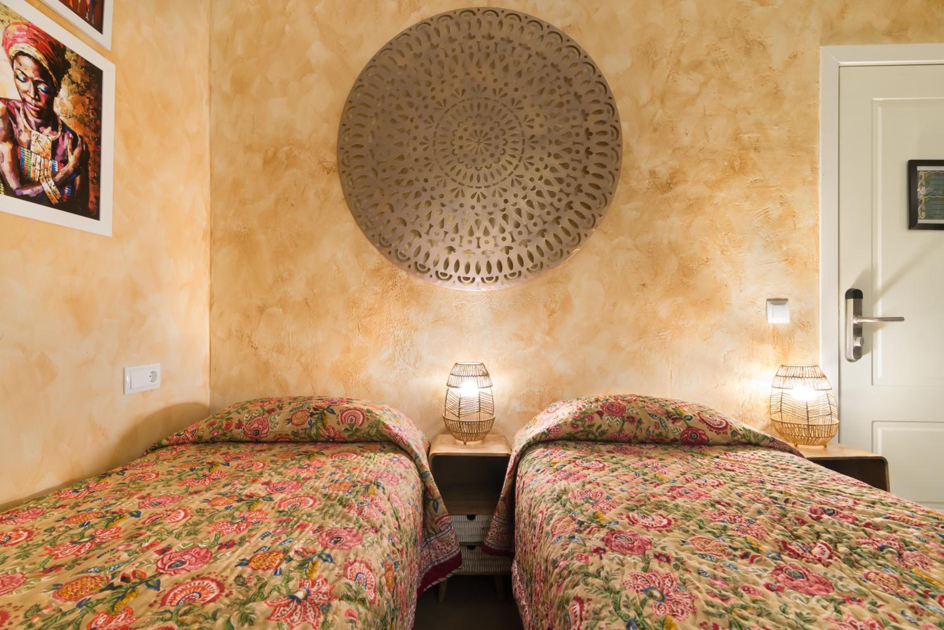 Hostal Artistic B&B