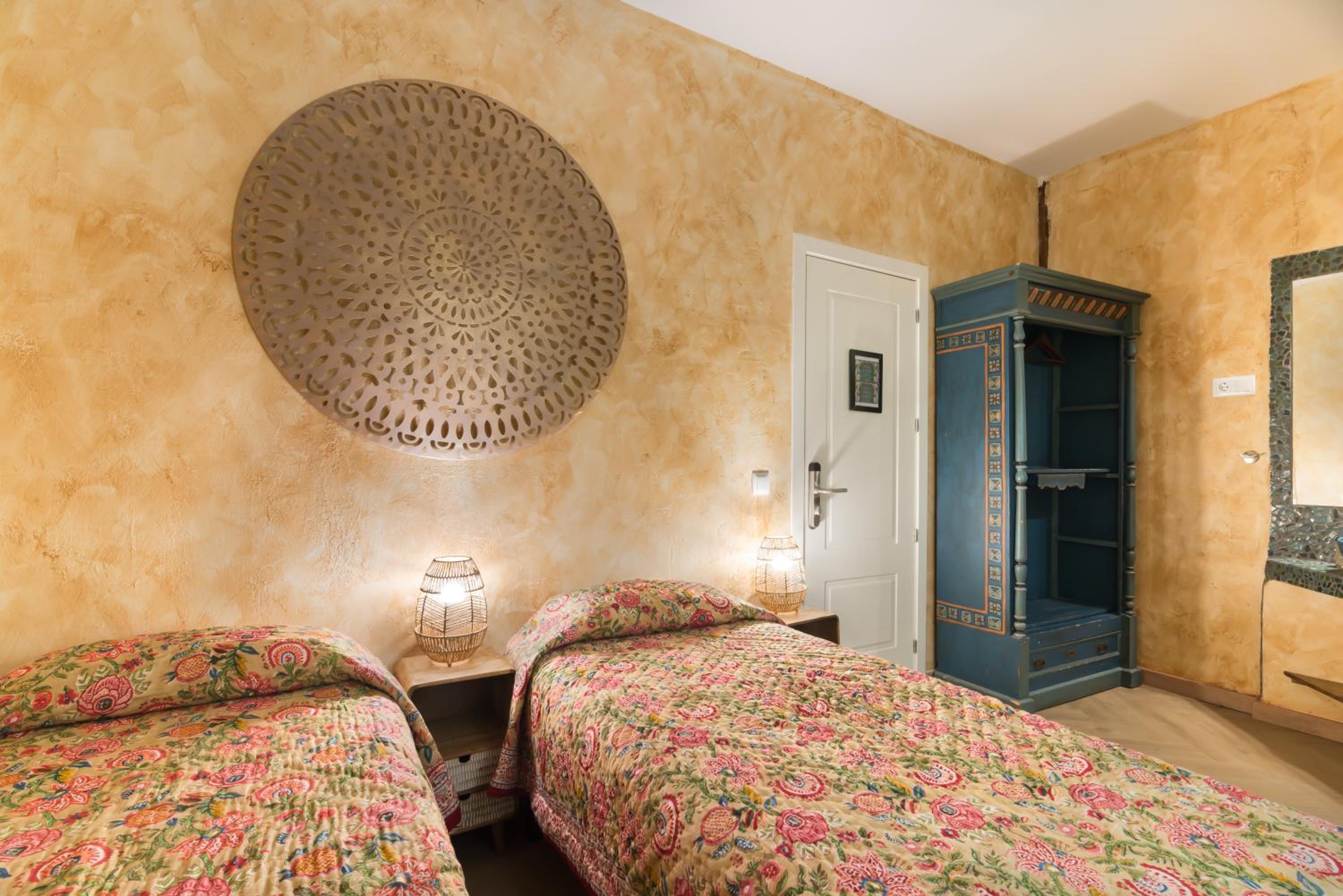 Hostal Artistic B&B