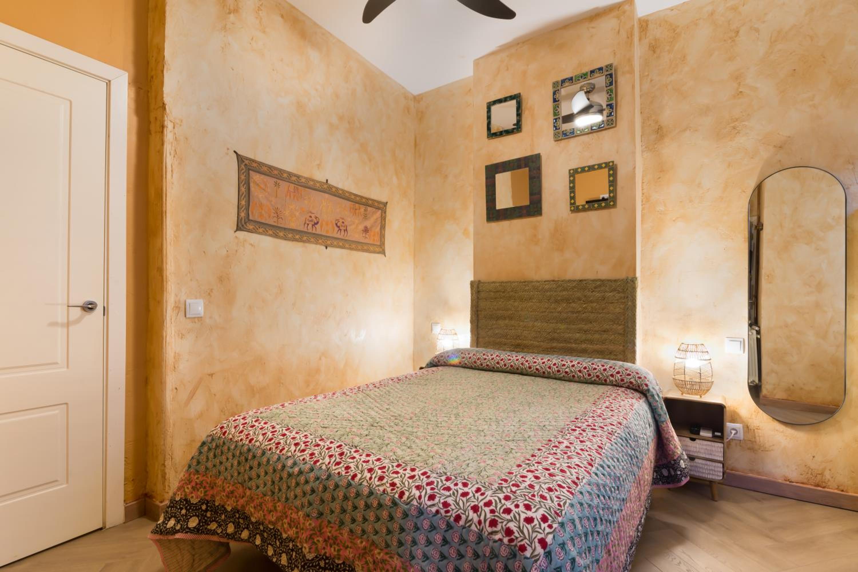 Hostal Artistic B&B