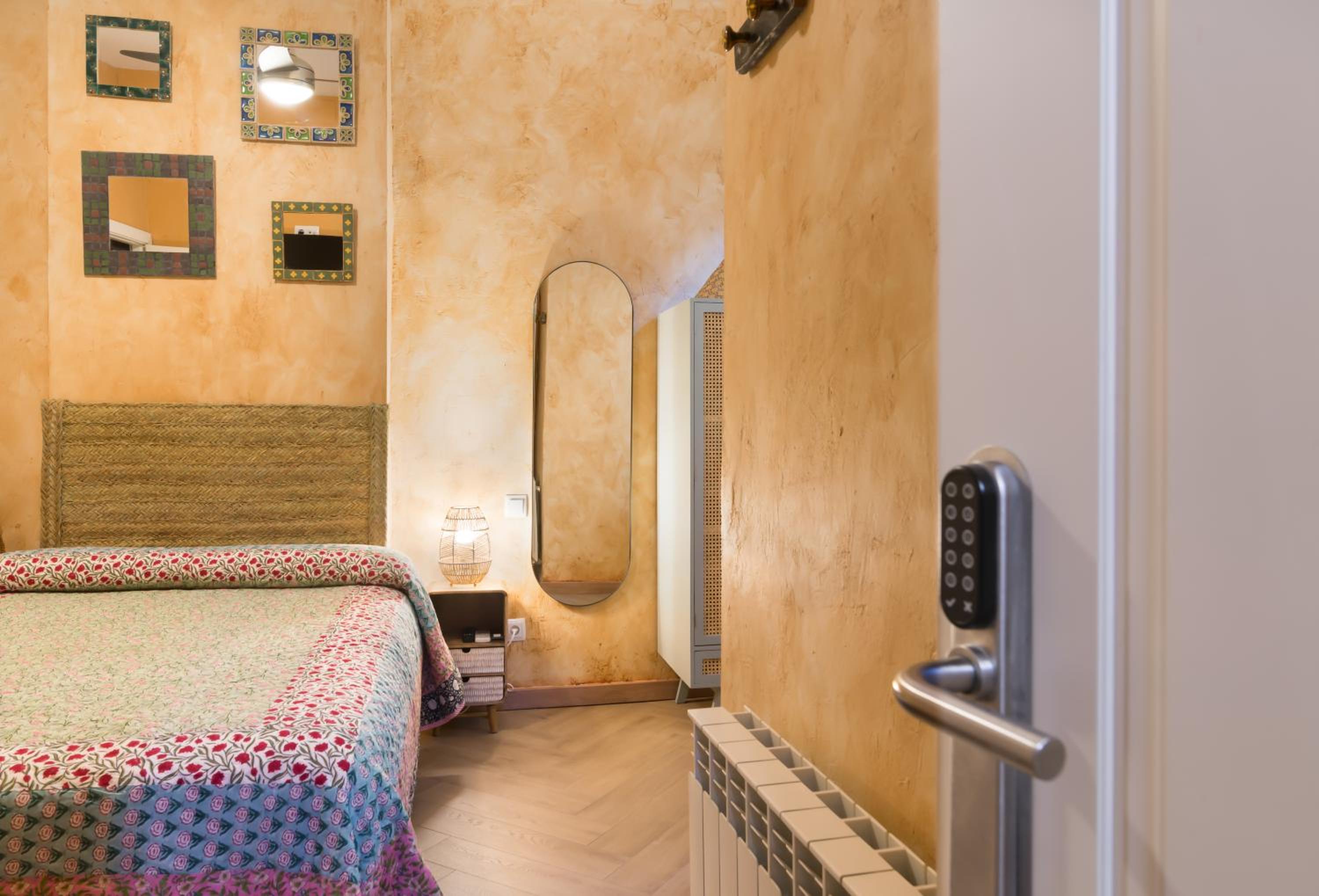 Hostal Artistic B&B