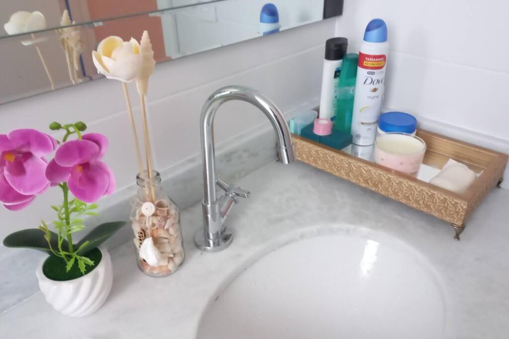 Martim de Sá apartamento completo com piscina