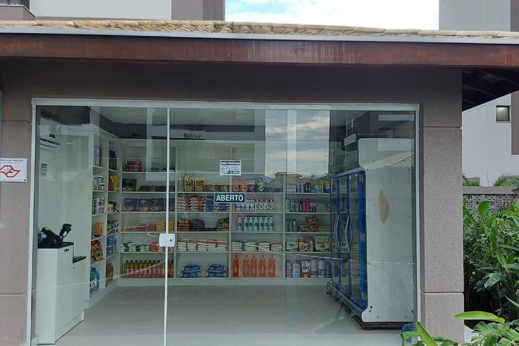 Martim de Sá apartamento completo com piscina