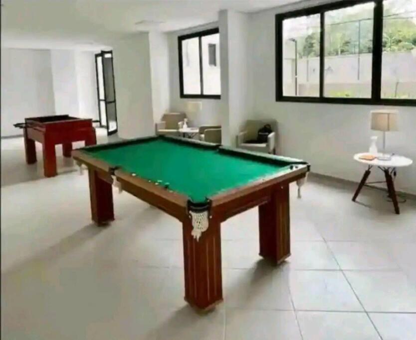 Martim de Sá apartamento completo com piscina
