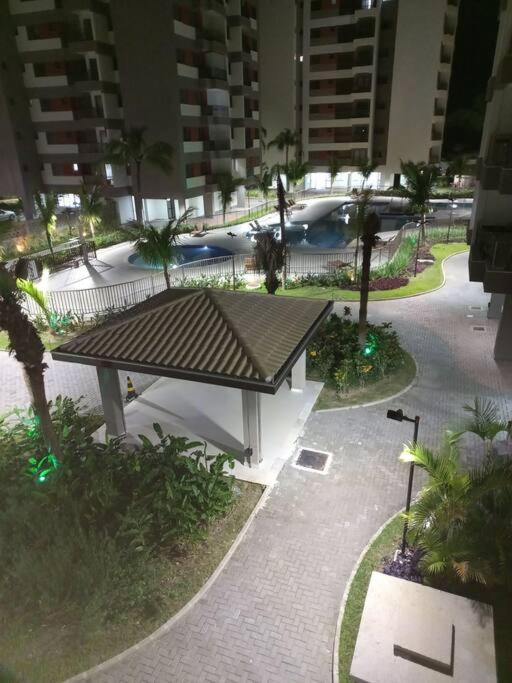 Martim de Sá apartamento completo com piscina