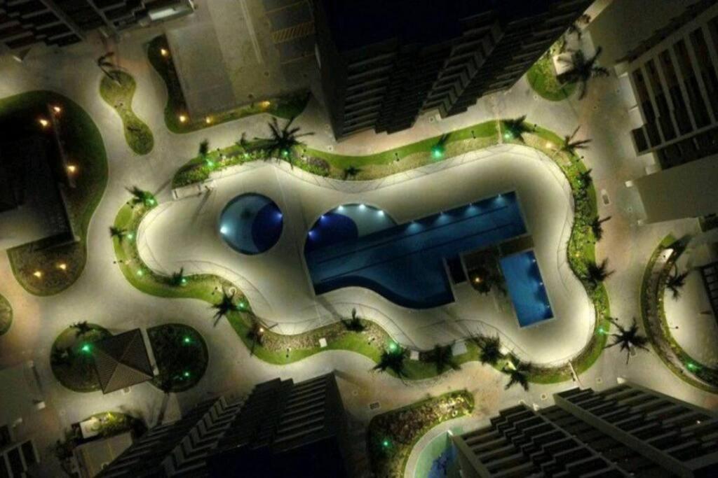 Martim de Sá apartamento completo com piscina