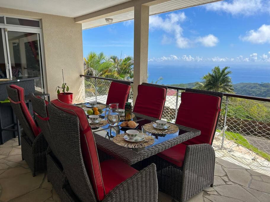Villa Parataito- Le Paradis entre Terre et Mer view 5