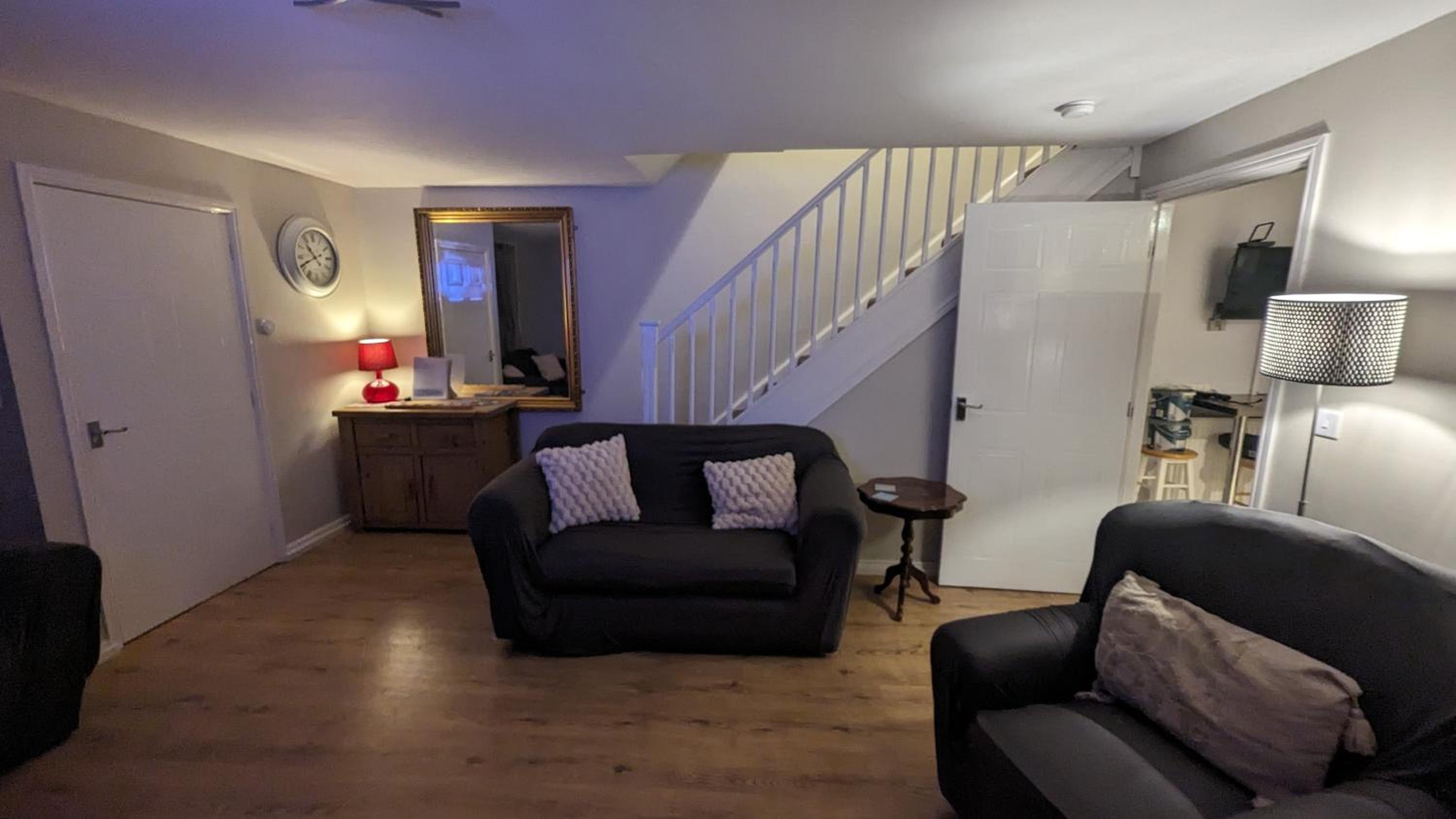 3 bedroom detached by the sea view 3