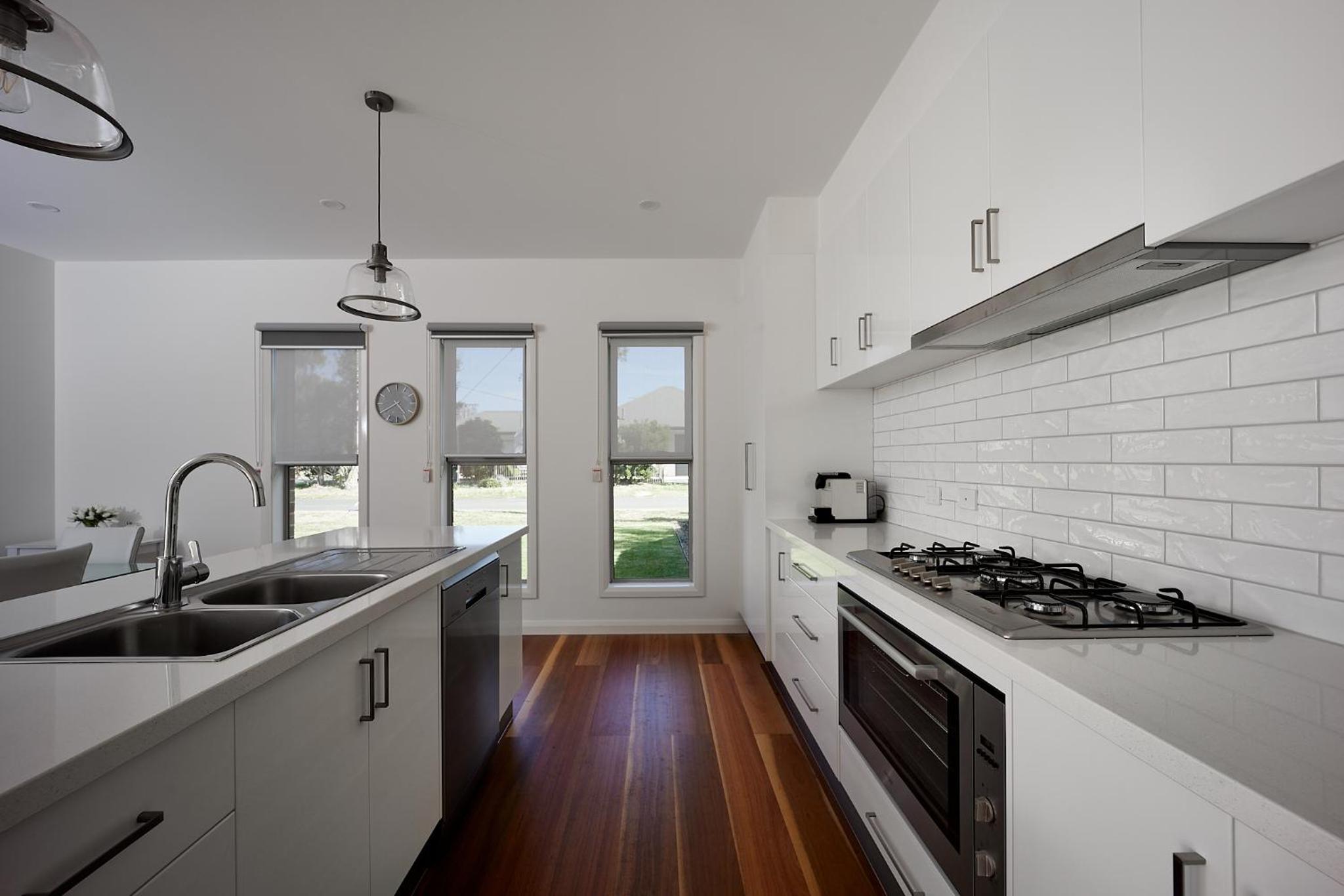 Luxury Pet-Friendly 4BR Home Walk to Beach