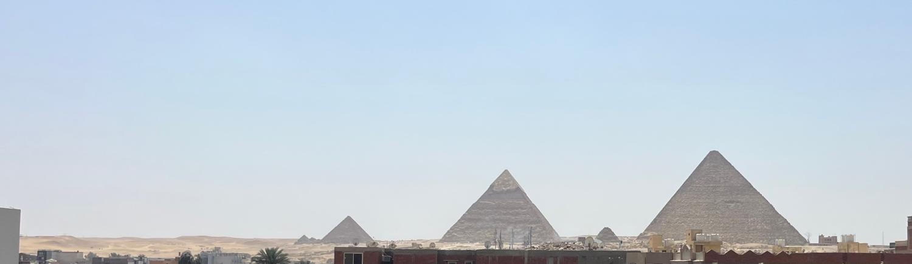 Badr pyramids inn