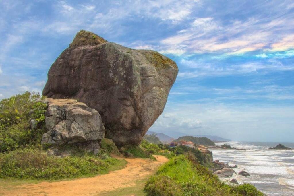 Apartamento na Praia dos Sonhos Perto do Mar em Itanhaém