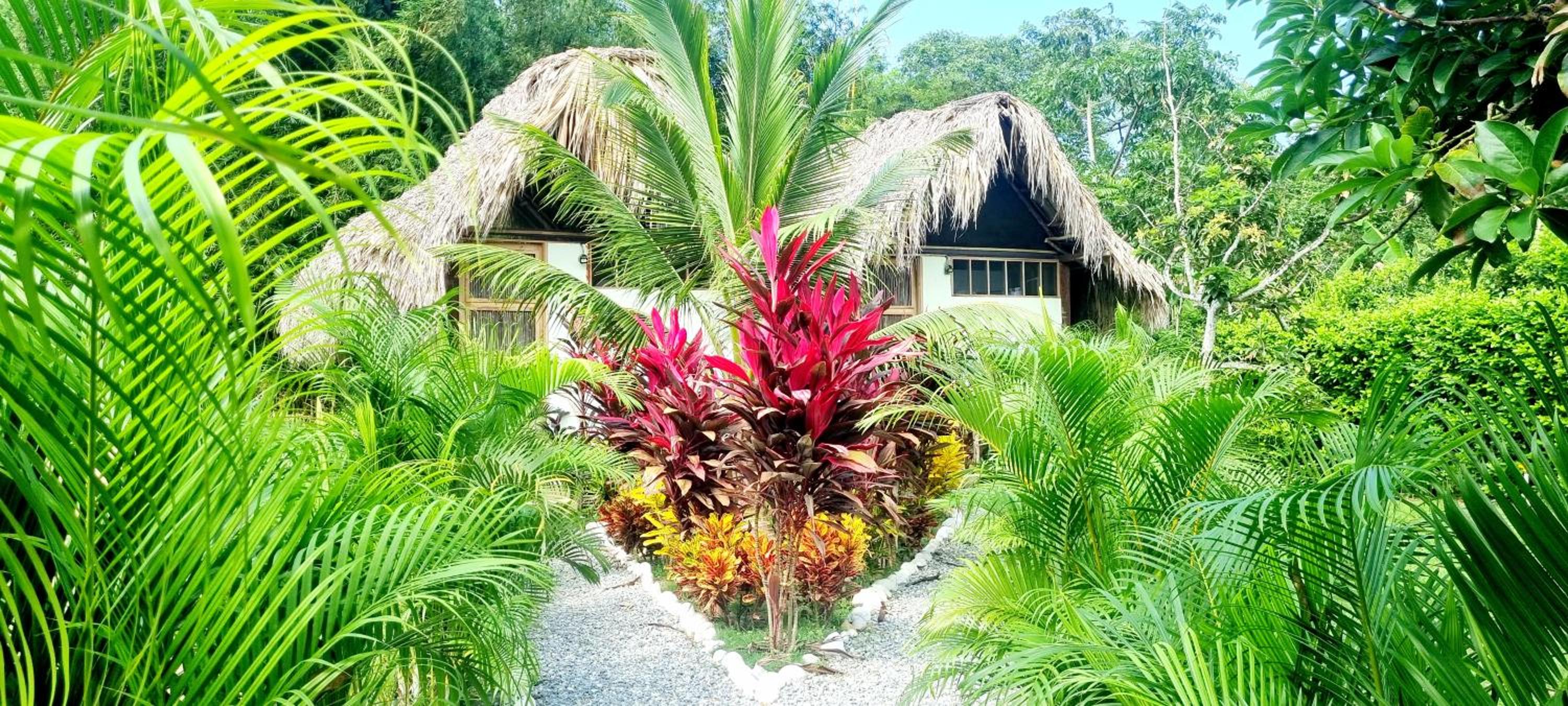 Hotel Encanto Hostel - Image 1