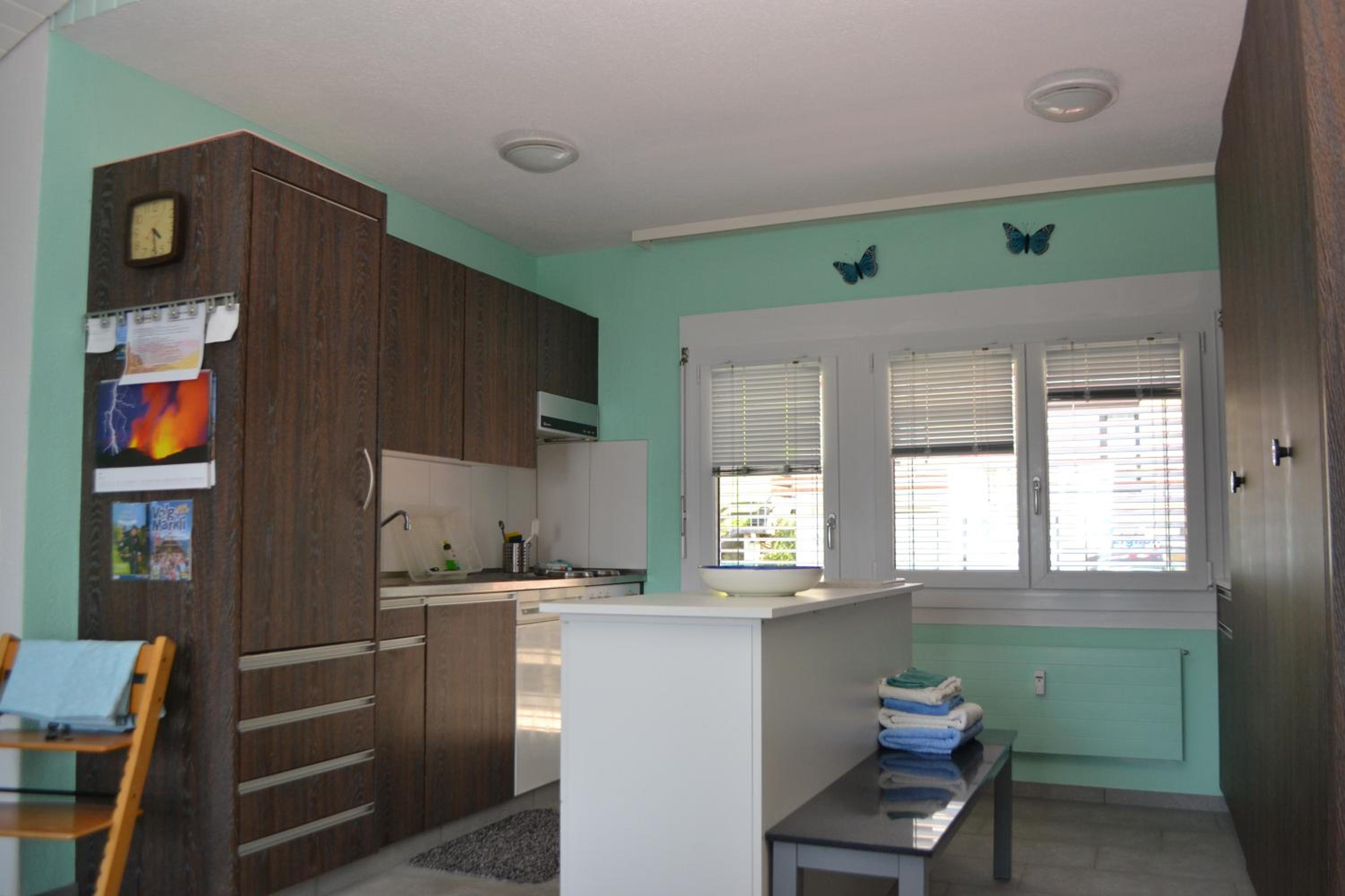 Two-bedroom Apartment for 4-5 guests with lake and mountain views view 2