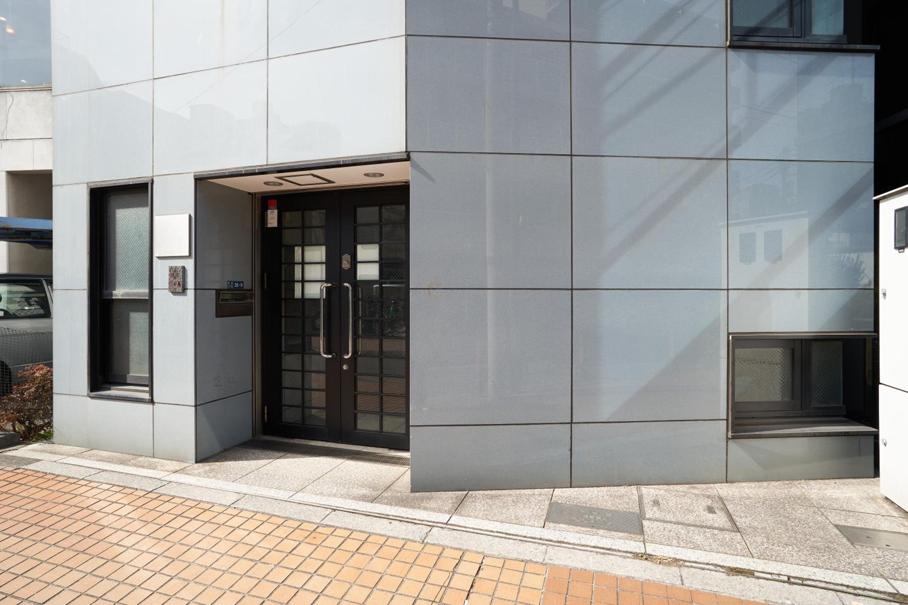 Rabbiton building