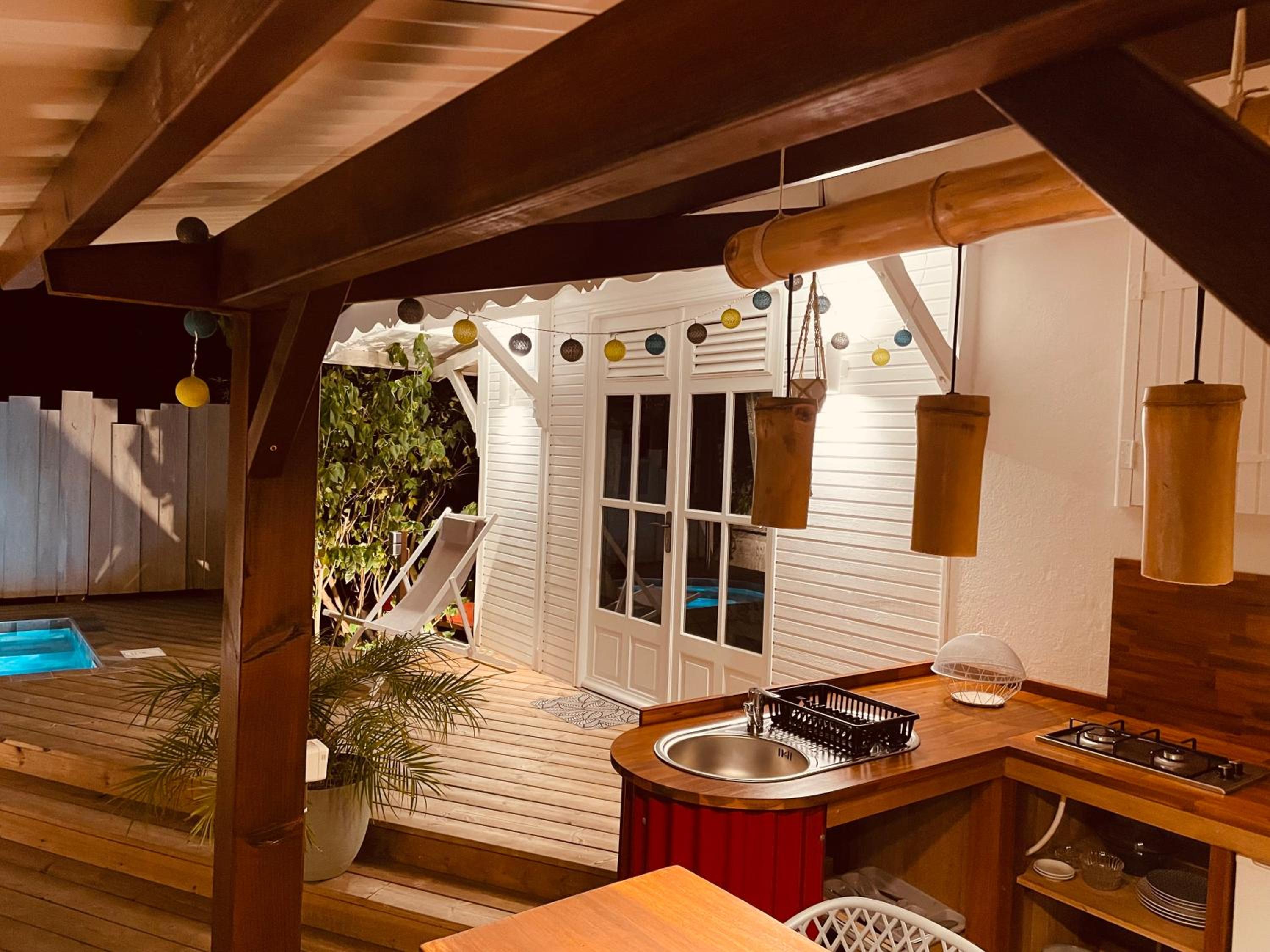 Les Coulirooms - Suite avec jacuzzi et grande terrasse view 4